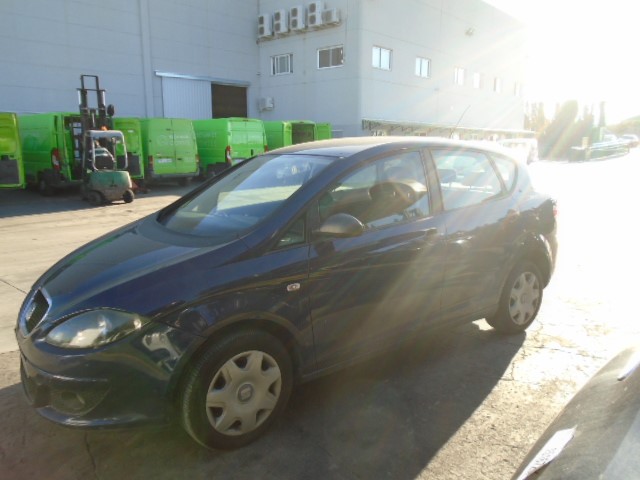 SEAT Toledo 3 generation (2004-2010) Priekinių kairių durų langų pakėlimo mygtukai 1K4959857C 18495037