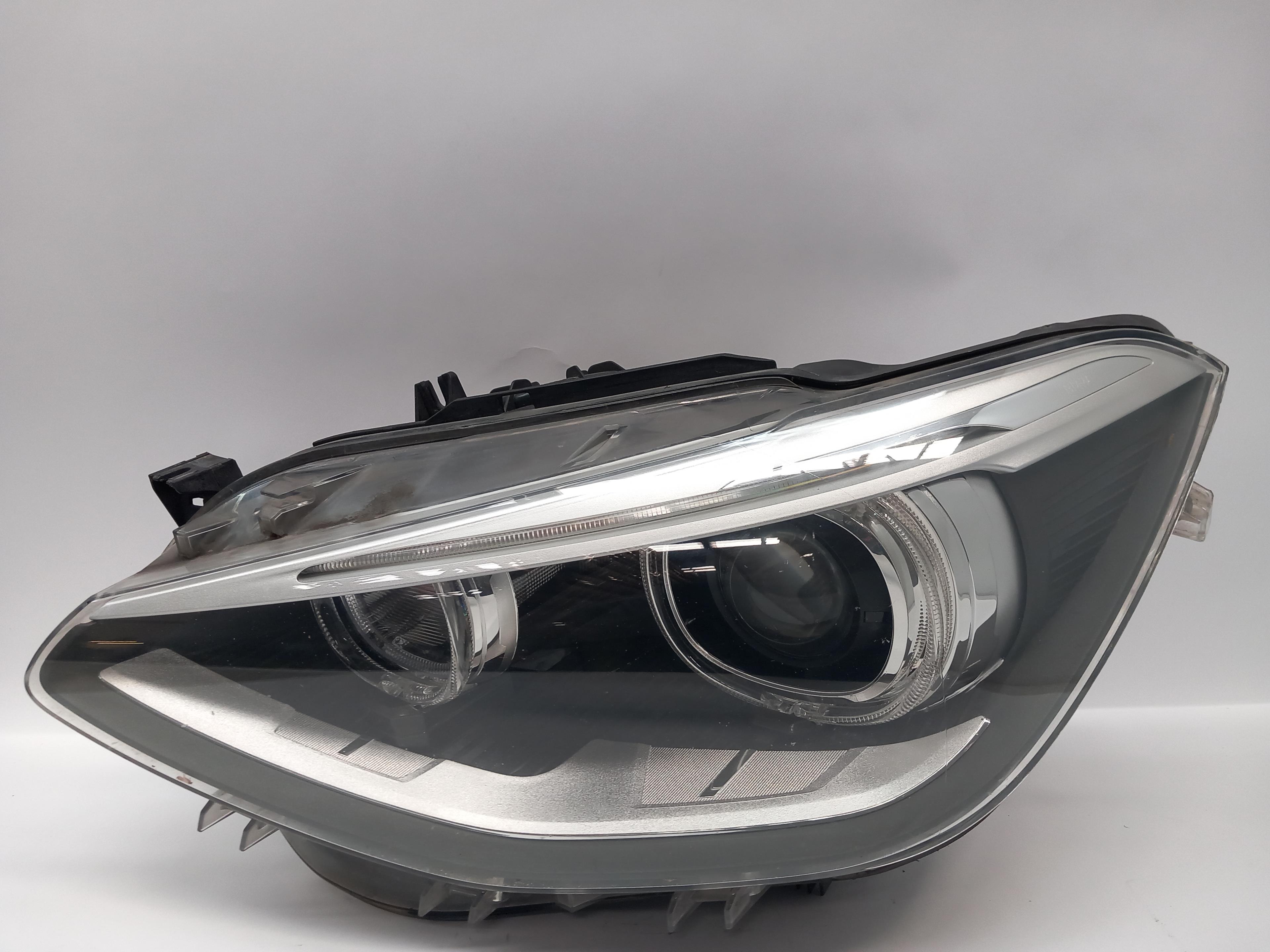 BMW 1 Series F20/F21 (2011-2020) Front venstre frontlykt 63117296909 25086736