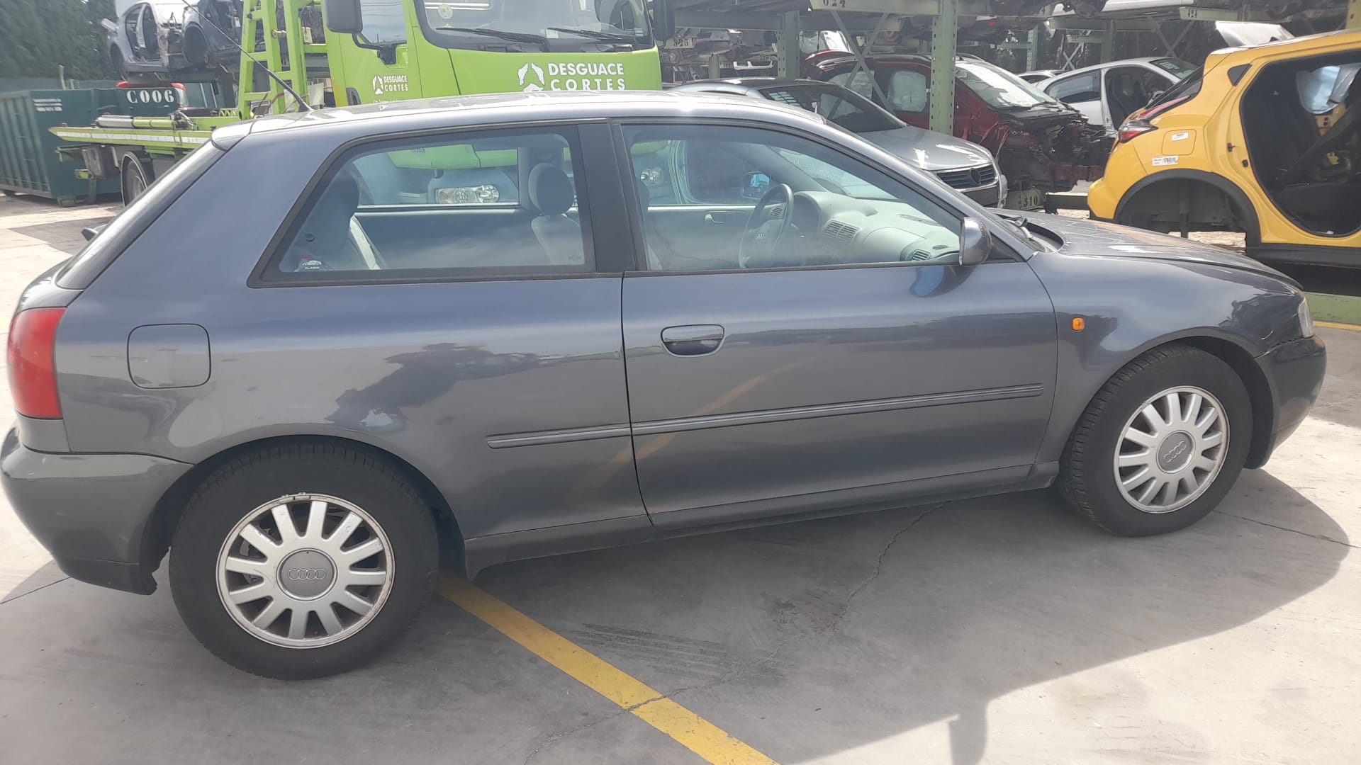 AUDI A3 8L (1996-2003) Galinio dangčio spyna 8L0827505F 25177721