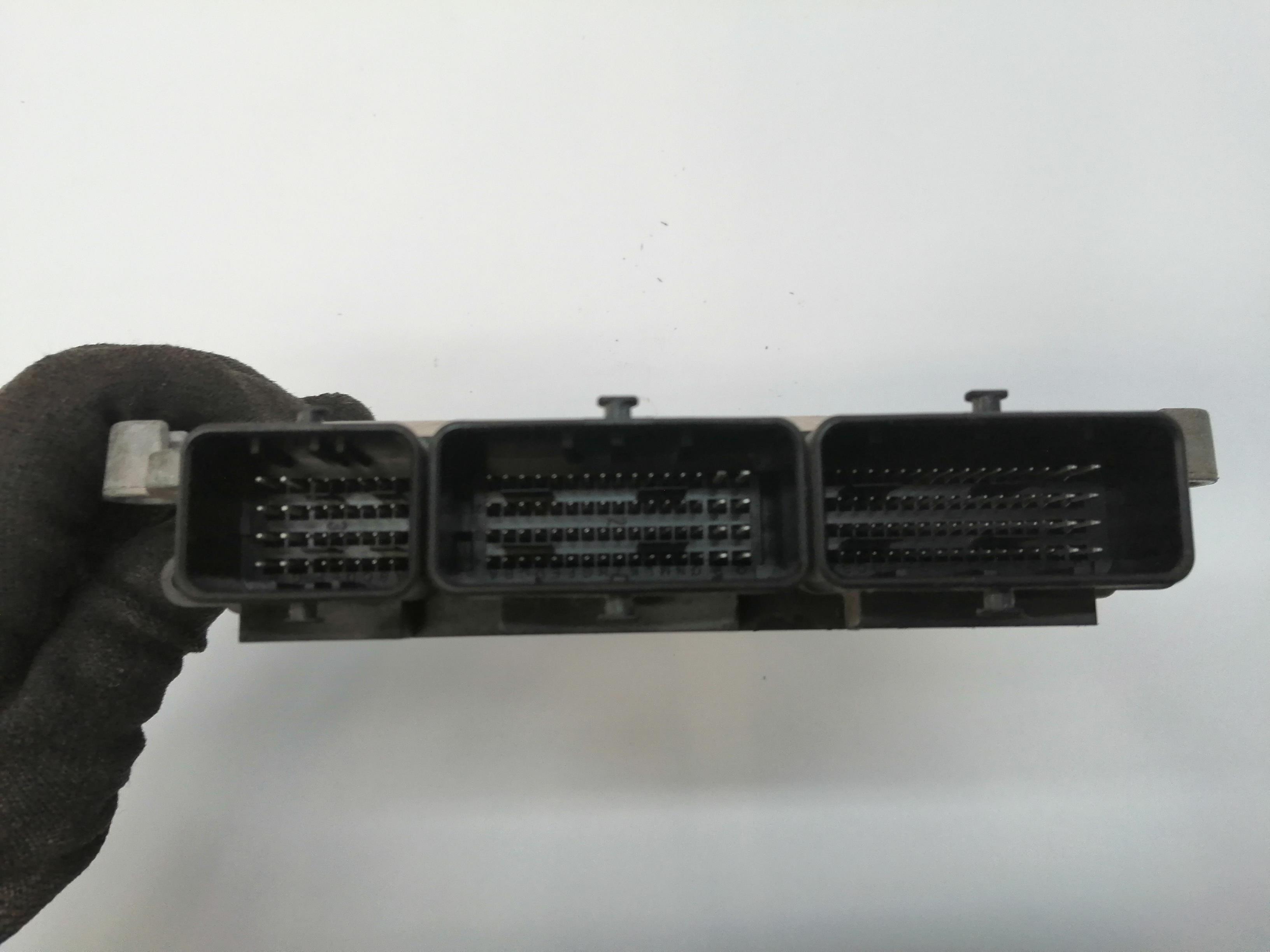 RENAULT Captur 1 generation (2013-2019) Блок за управление на двигателя ECU 237104627R 24020422