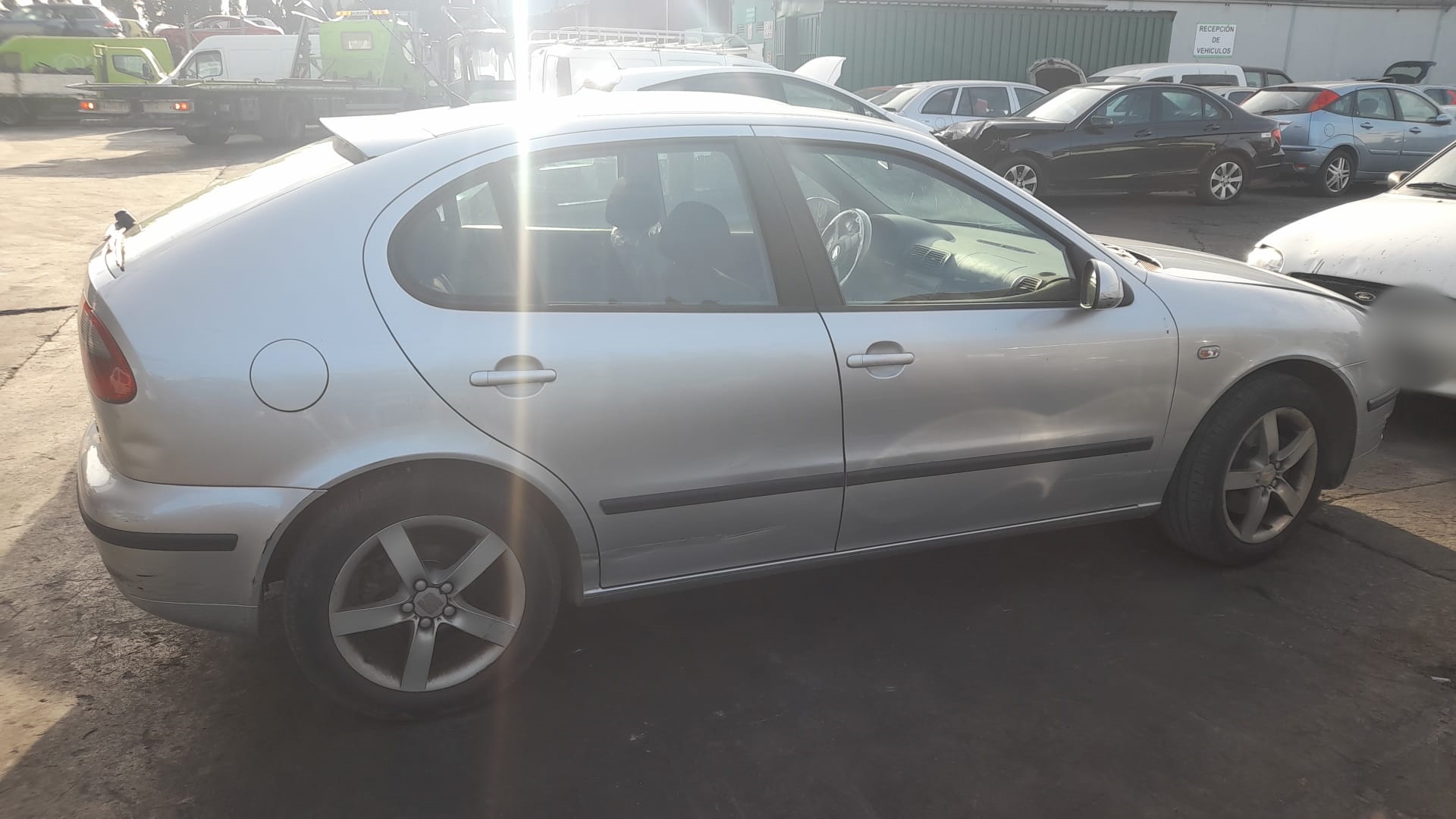 SEAT Leon 1 generation (1999-2005) Priekšējais kreisais spārns 1M0821021 24547953