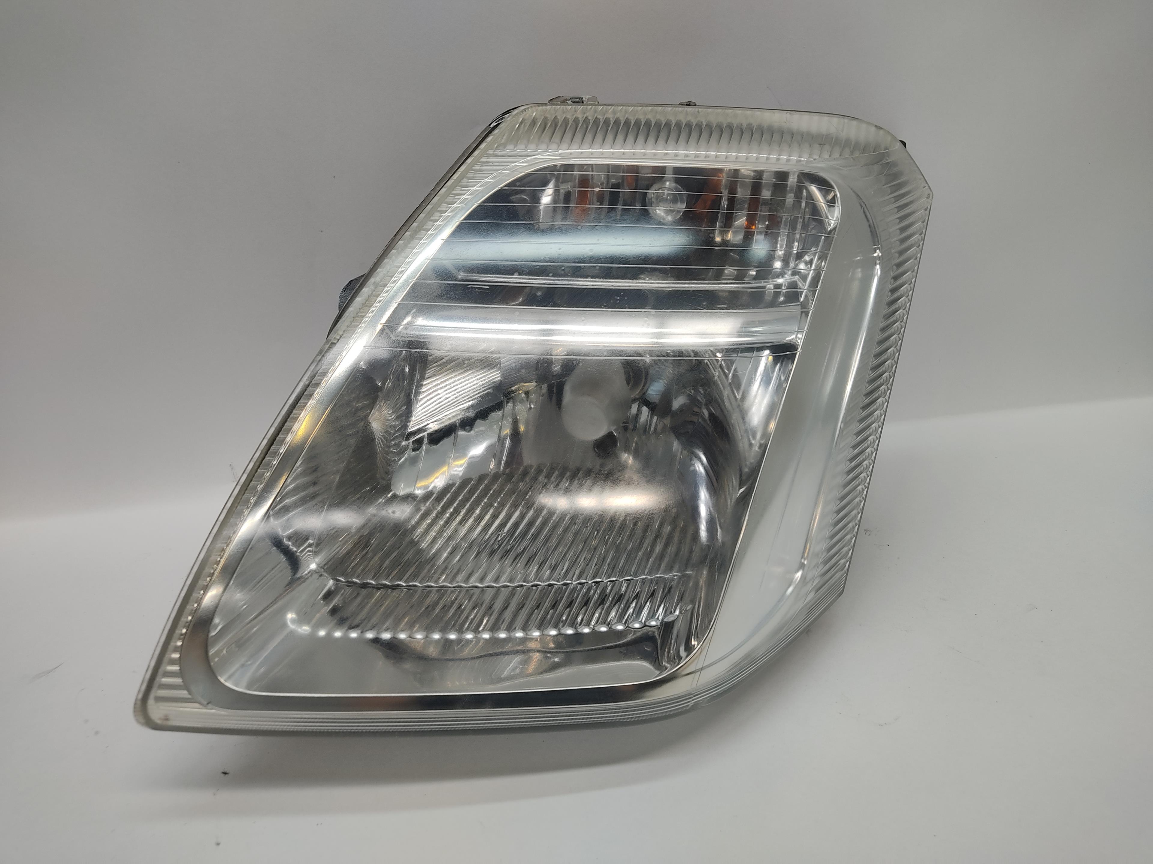 CITROËN C2 1 generation (2003-2009) Front Left Headlight 620870 25058528