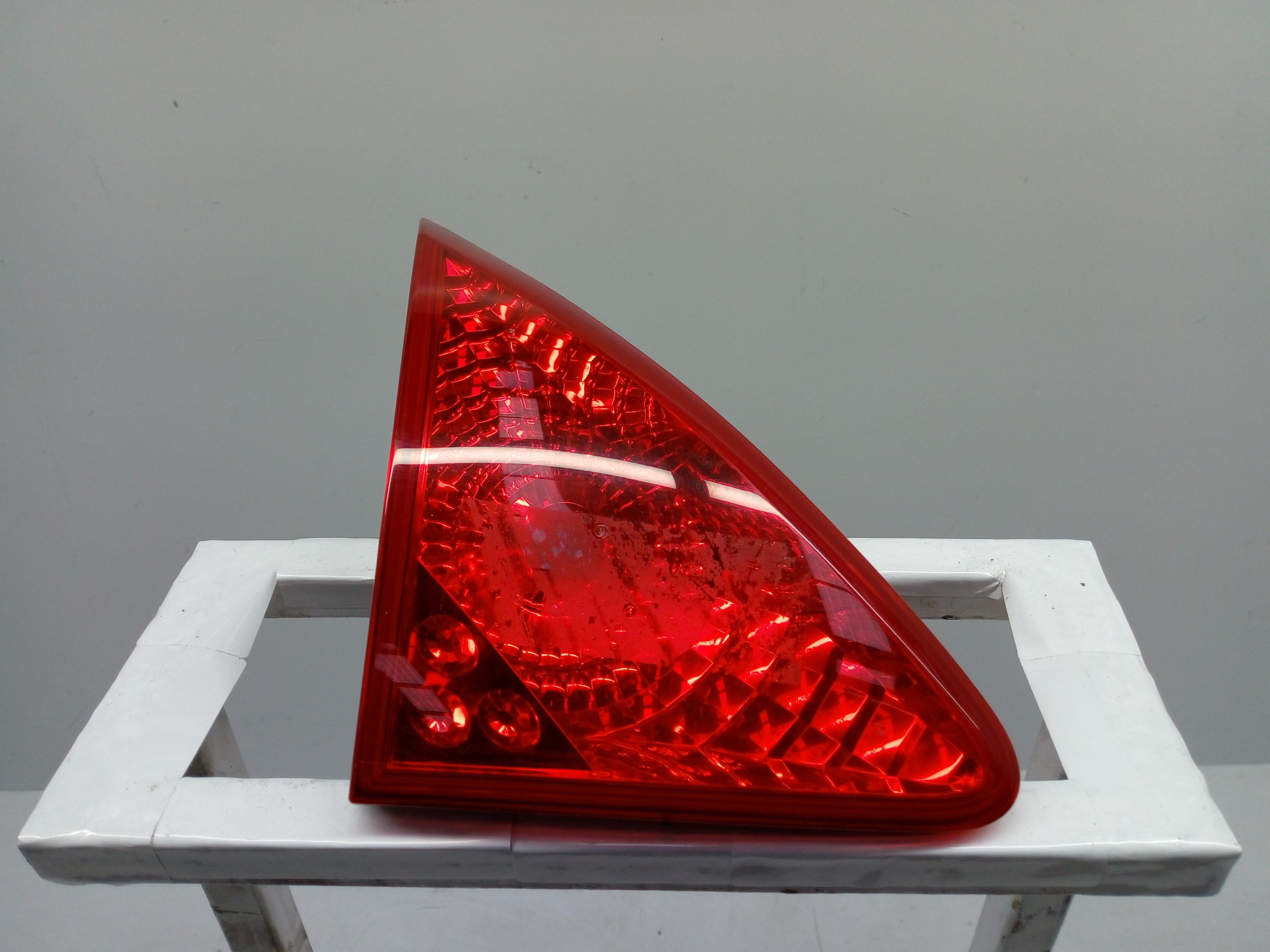 PEUGEOT 3008 1 generation (2010-2016) Rear Left Taillight 6350HE 25179081