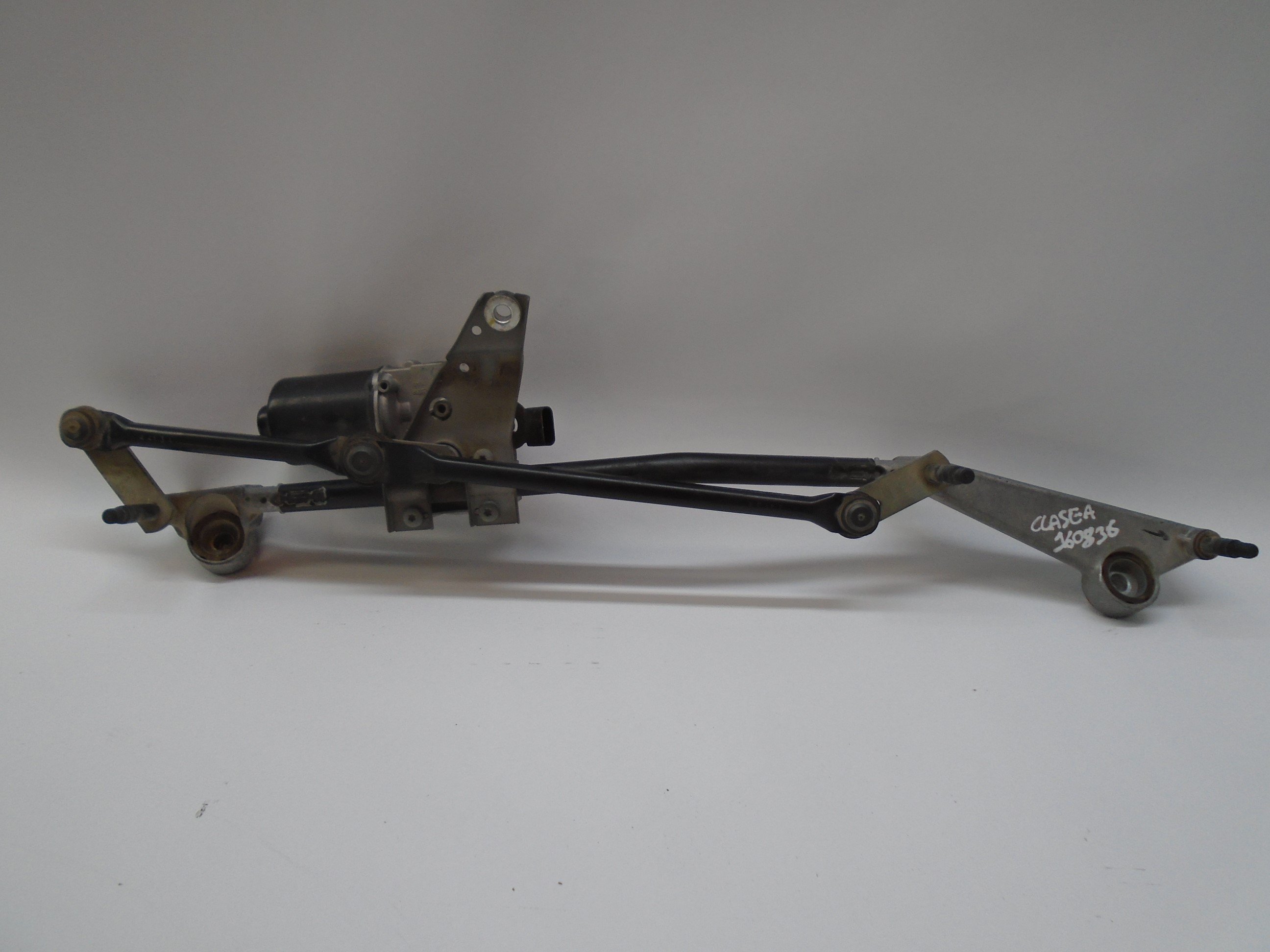 MERCEDES-BENZ A-Class W176 (2012-2018) Front Windshield Wiper Mechanism A1768200040 18534812