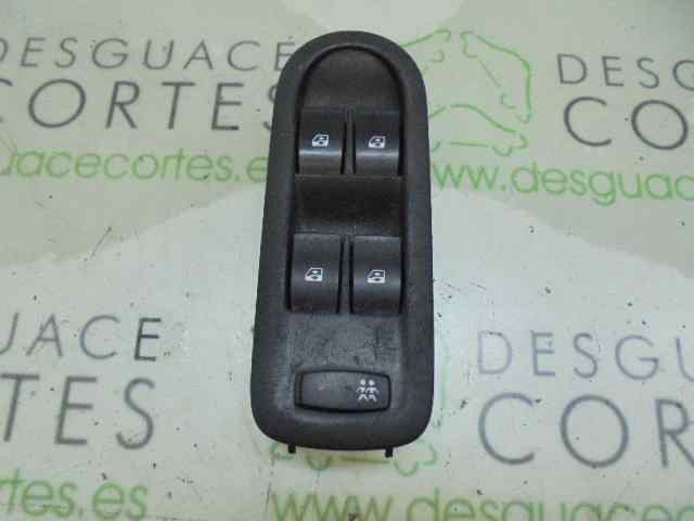 RENAULT Scenic 2 generation (2003-2010) Front Left Door Window Switch 156018070 18444175