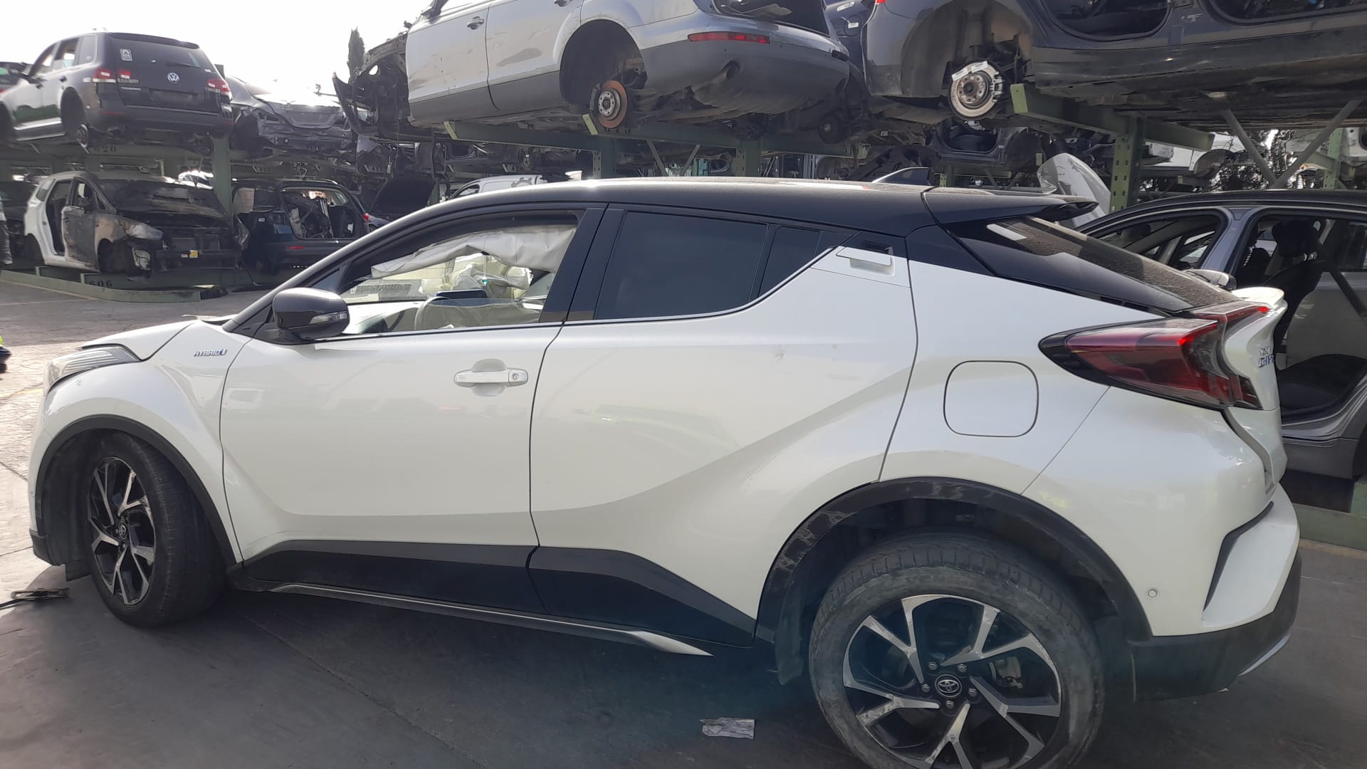 TOYOTA C-HR 1 generation (2016-2023) Стеклоподъемник задней правой двери 69830F4010 18660739