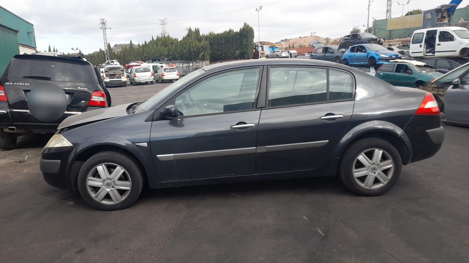 RENAULT Megane 2 generation (2002-2012) Дверь передняя левая 7751473728 25195643