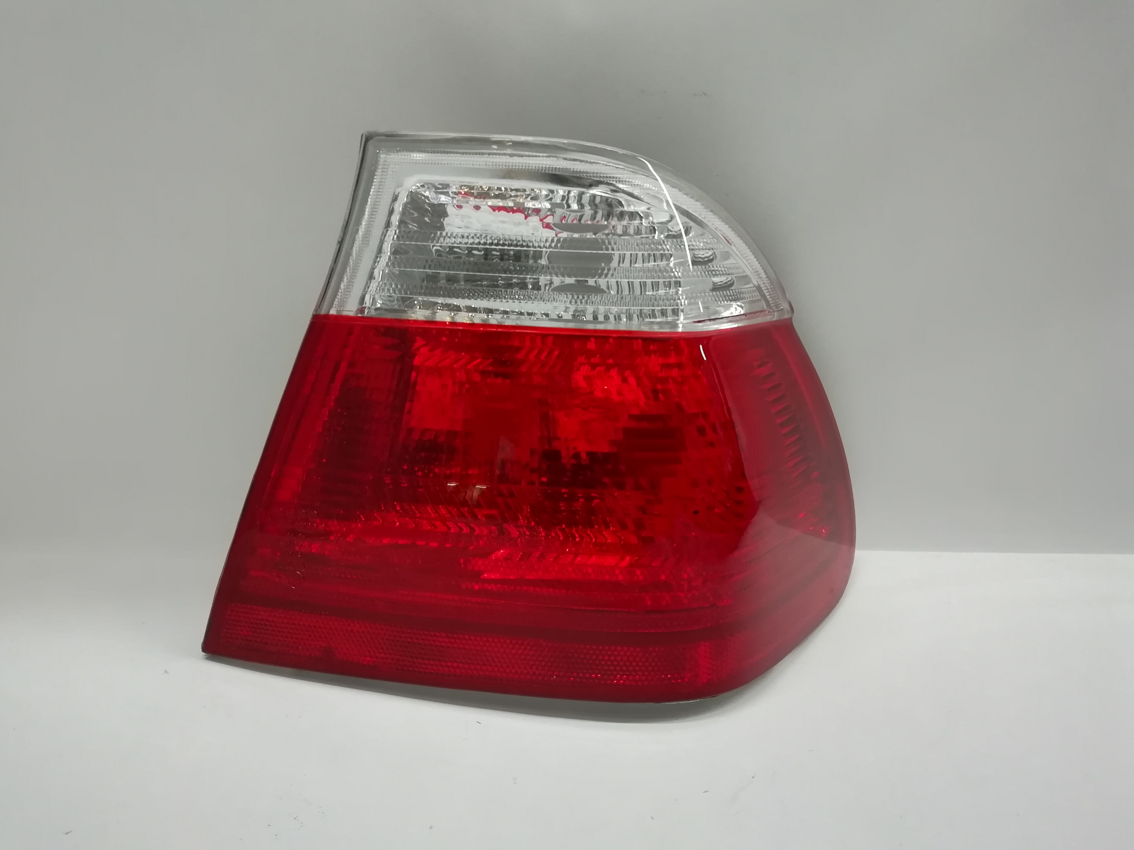 BMW 3 Series E46 (1997-2006) Rear Right Taillight Lamp 63218364922 18586463