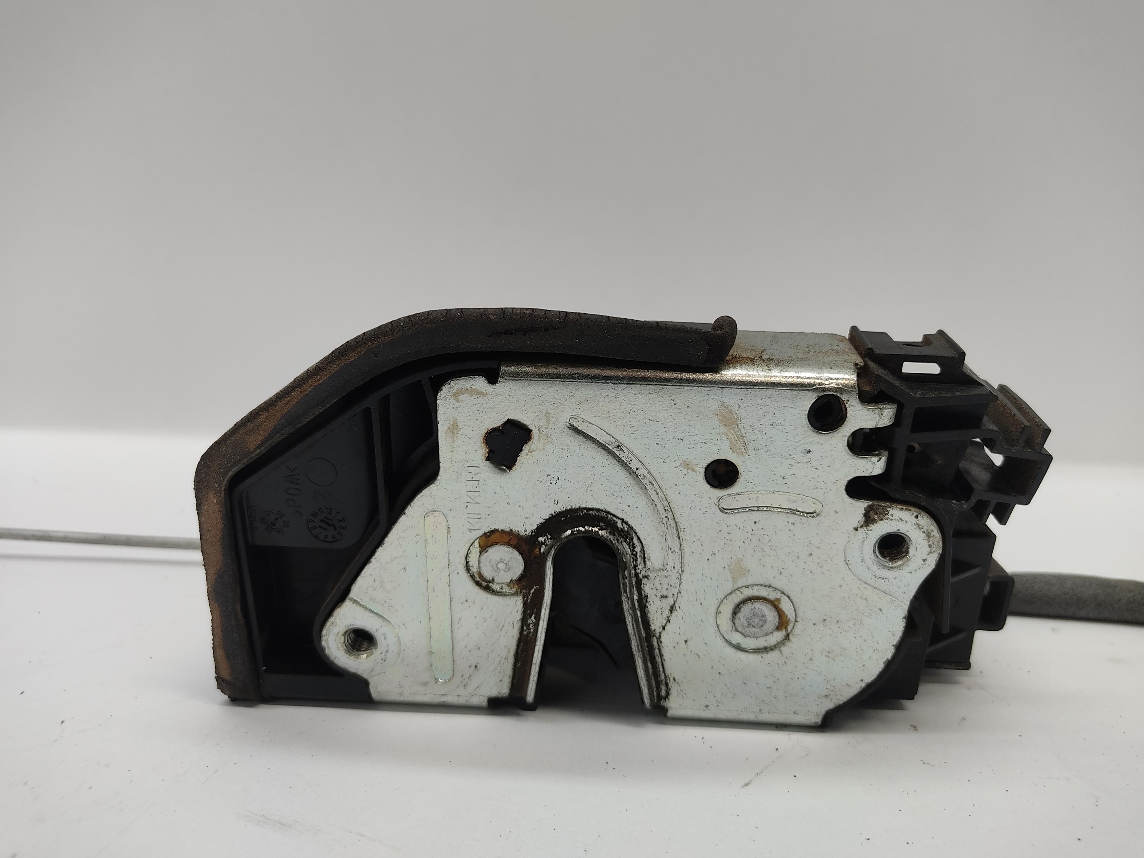 MINI Front Right Door Lock 51217229458 25401070