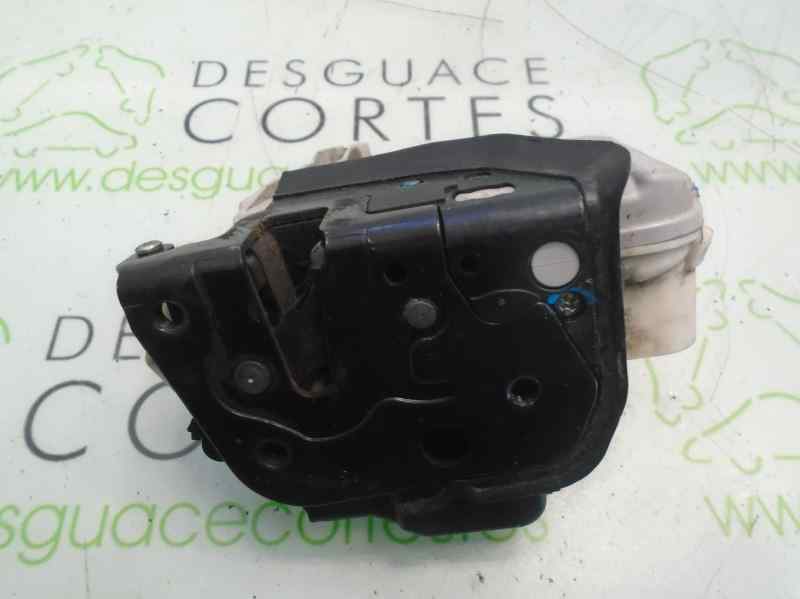 AUDI A2 8Z (1999-2005) Front Right Door Lock 4F2837015 18630384