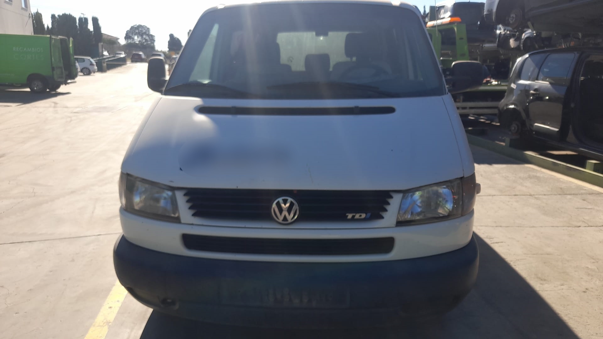 VOLKSWAGEN Transporter T4 (1990-2003) Aizmugurējais buferis 701807417 24015775