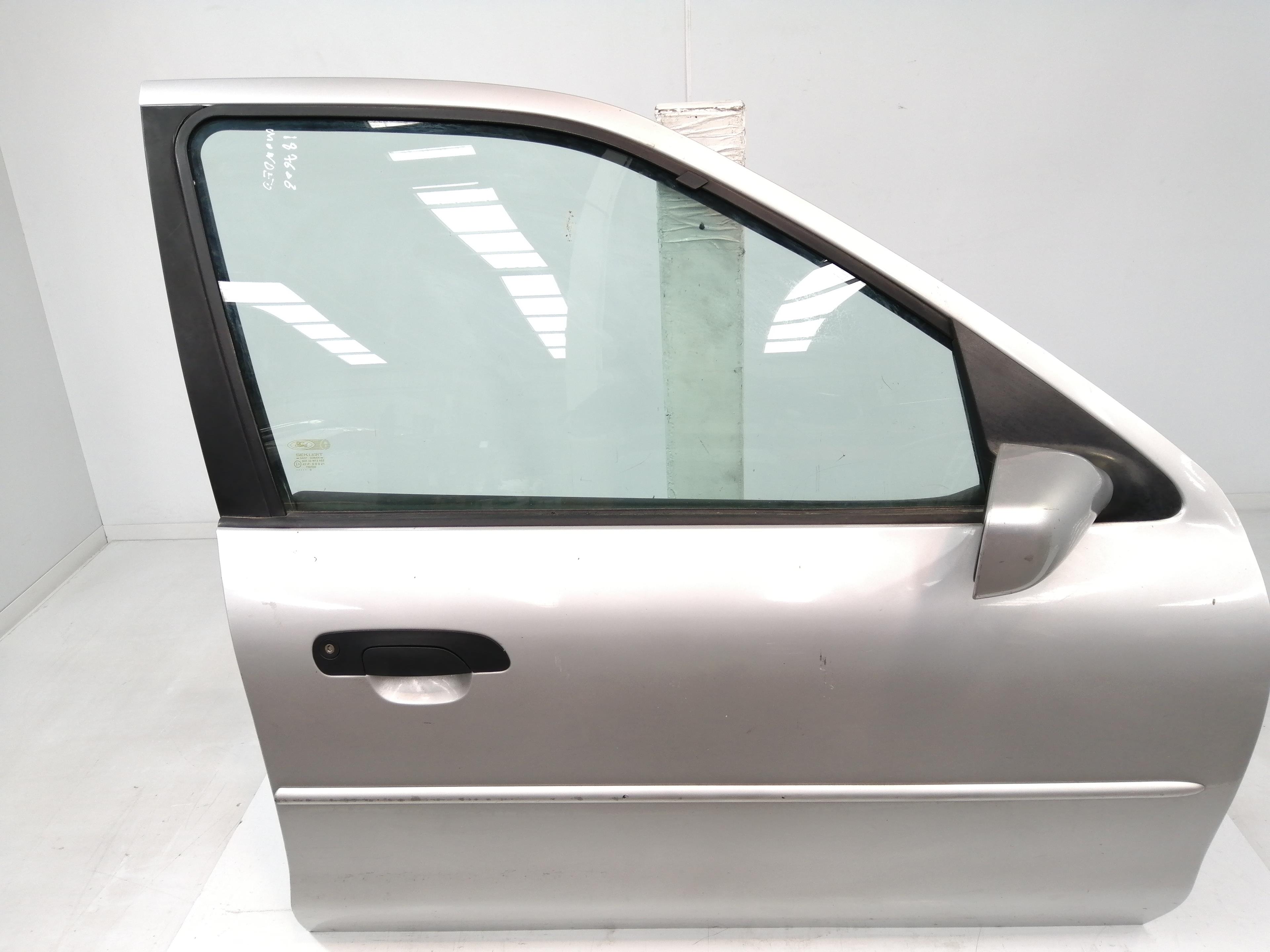 ROVER Mondeo 2 generation (1996-2000) Front Right Door 1043420 24548973