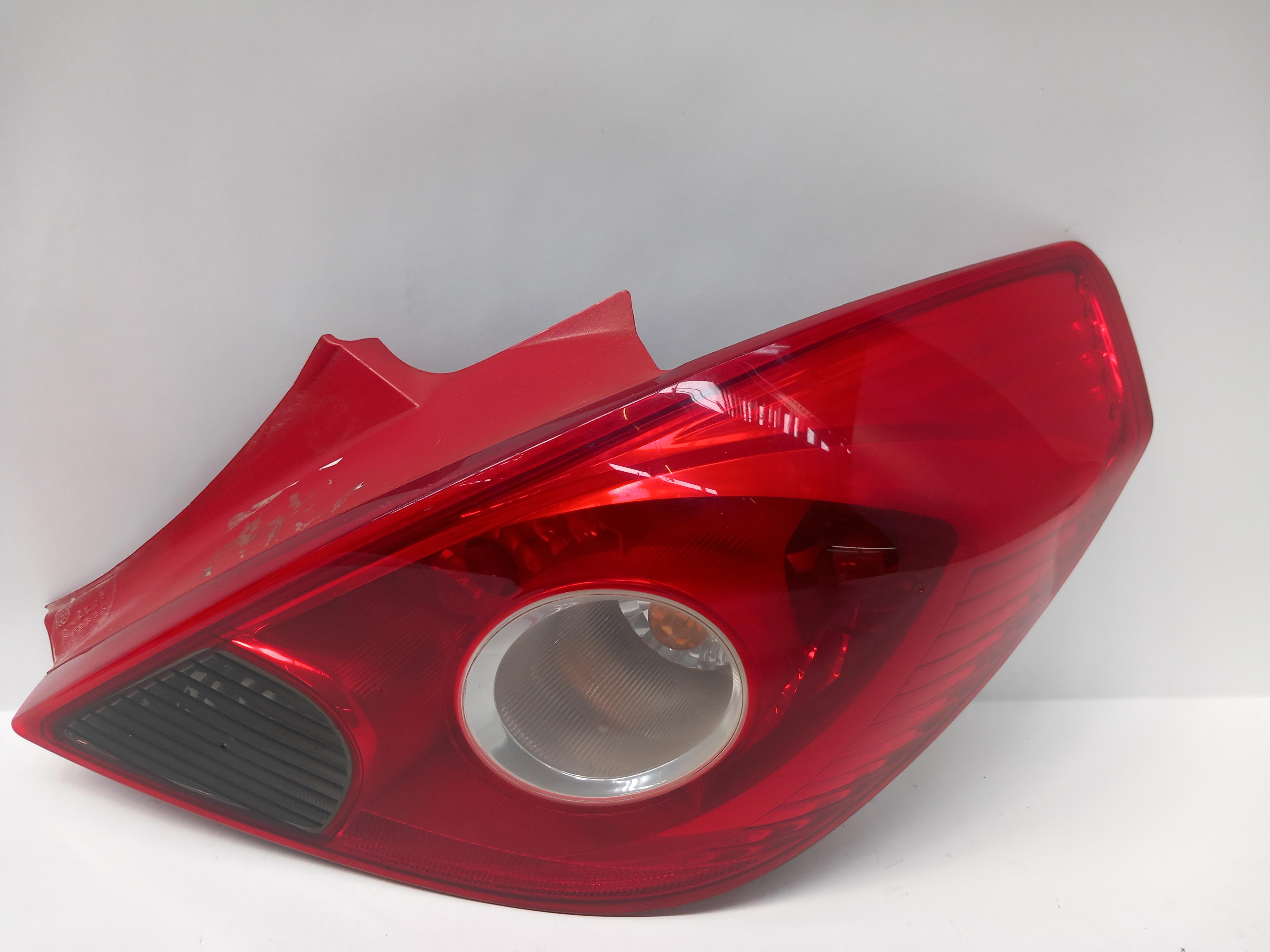 OPEL Corsa D (2006-2020) Rear Right Taillight Lamp 1222131 24769320