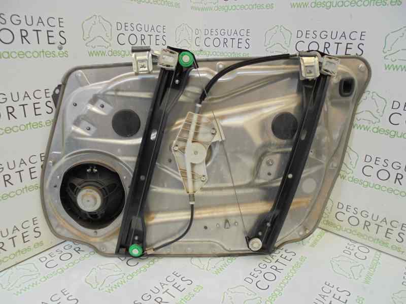 MERCEDES-BENZ C-Class W204/S204/C204 (2004-2015) Priekšējo kreiso durvju logu pacēlājs A2047200579 18627811