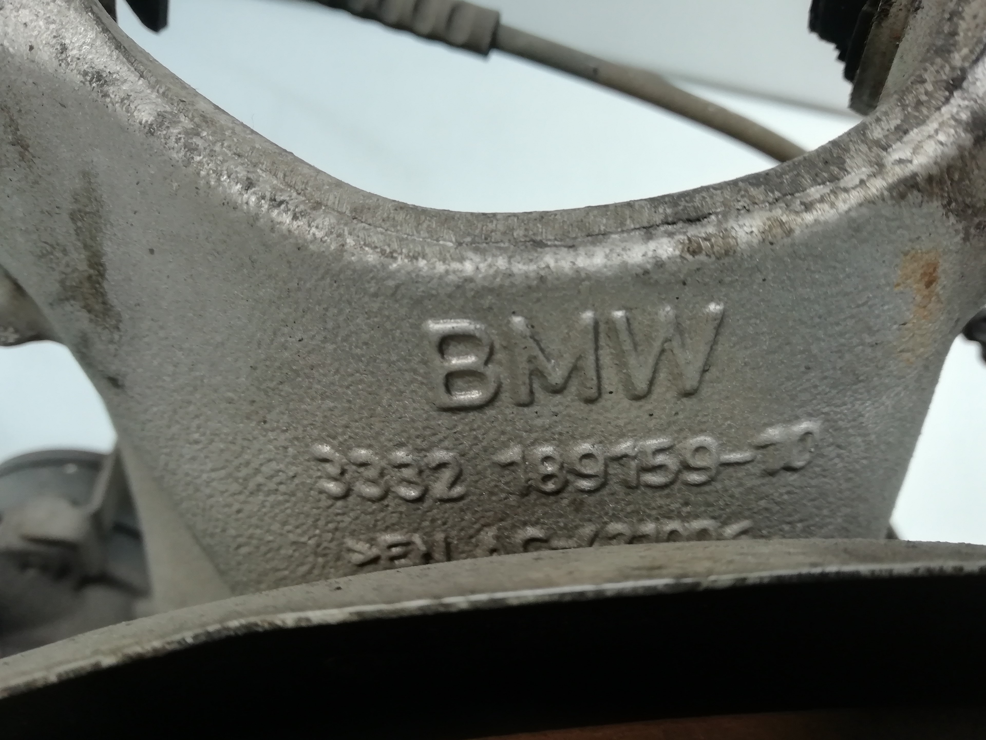 BMW i3 I01 (2013-2024) Rear Left Wheel Hub 33326852161 25163198