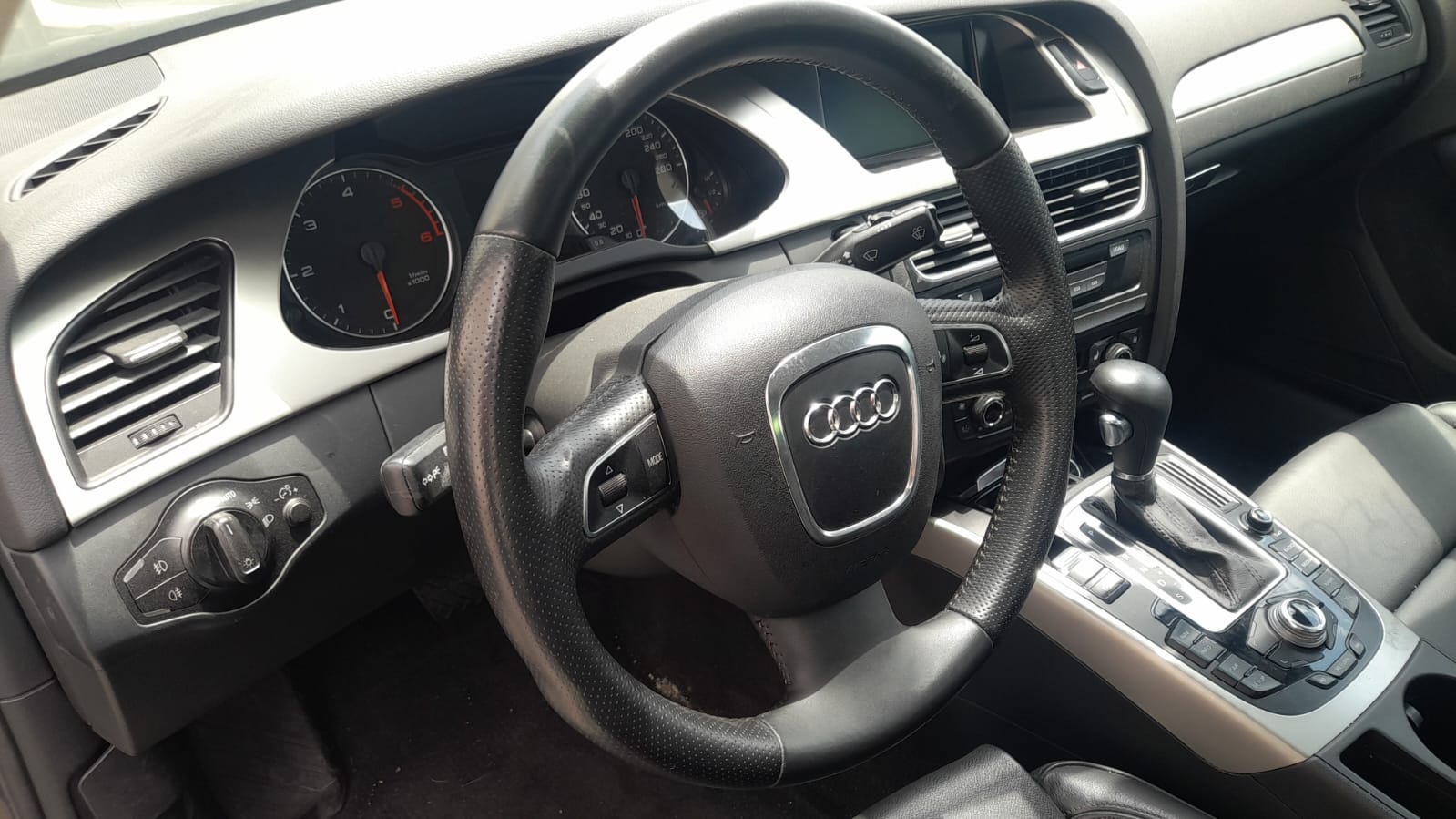 AUDI A4 B8/8K (2011-2016) Vaihteisto MMW 25295981