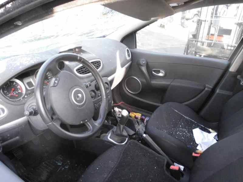 RENAULT Clio 2 generation (1998-2013) Priekinė kairė stebulė 8200345944, 8200308649 22093744