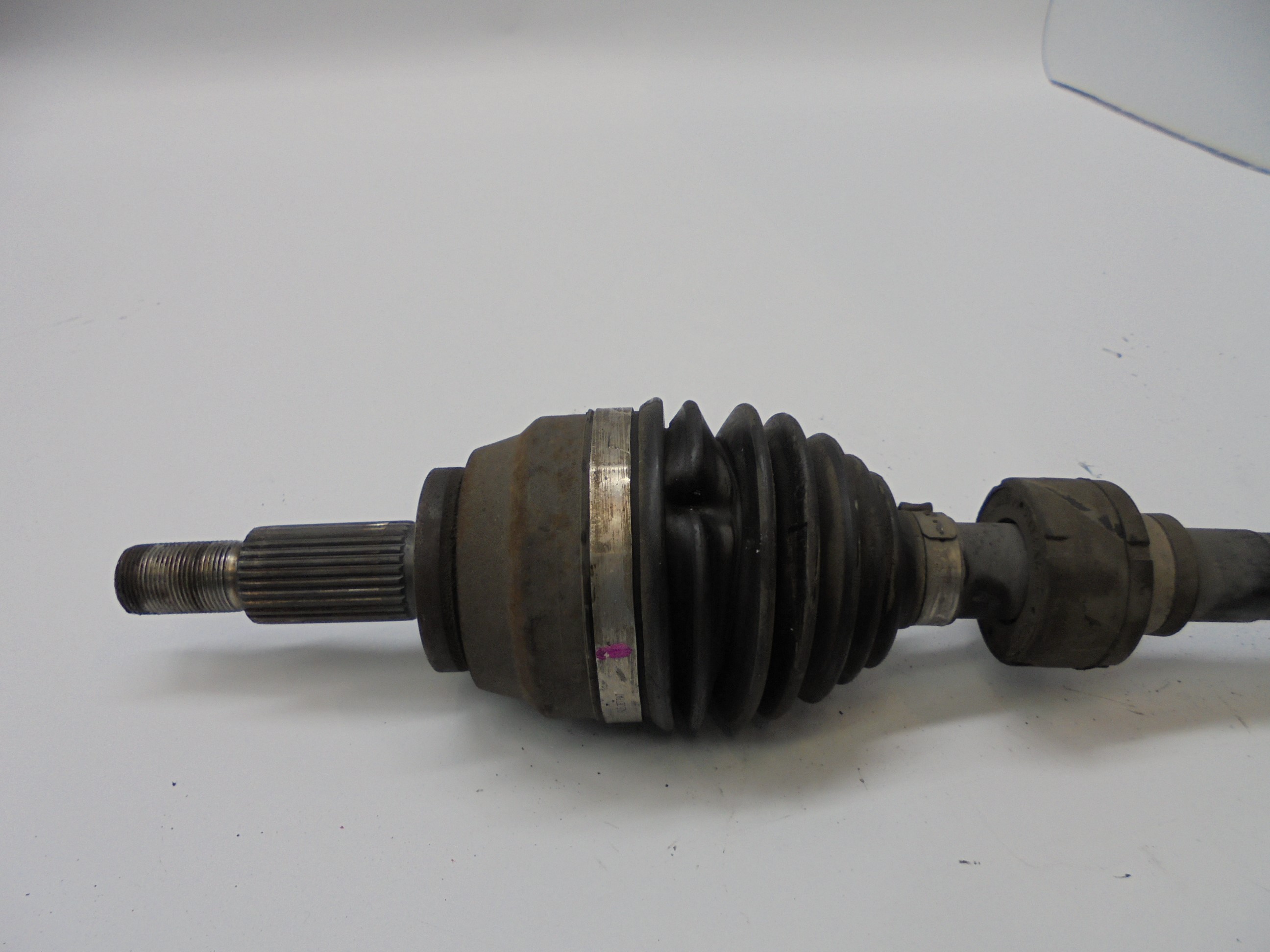 RENAULT Front Left Driveshaft 391013990R 18530268