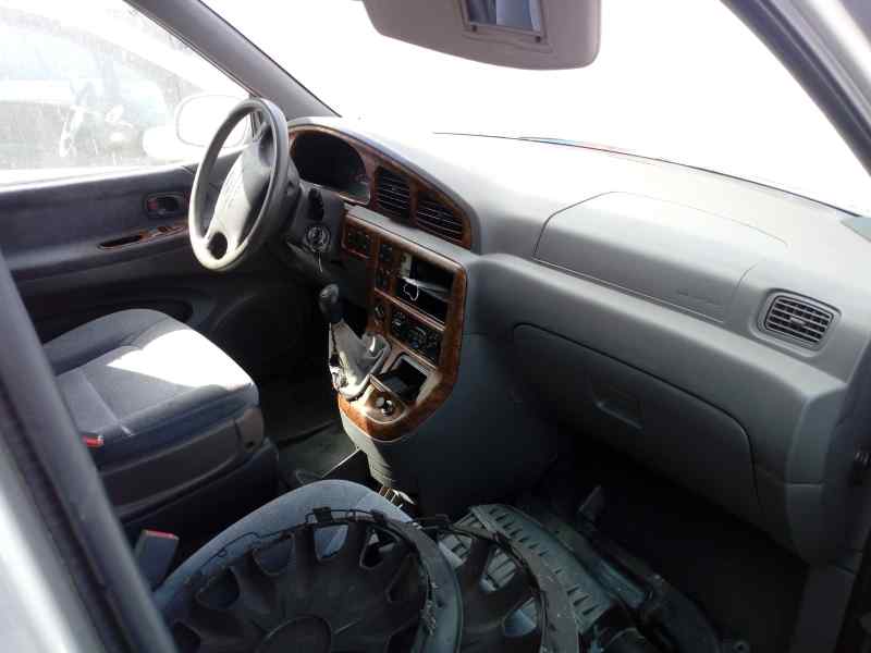 KIA Carnival UP/GQ (1999-2006) Kreisās puses bīdāmās durvis 0K55W73020E 25111995