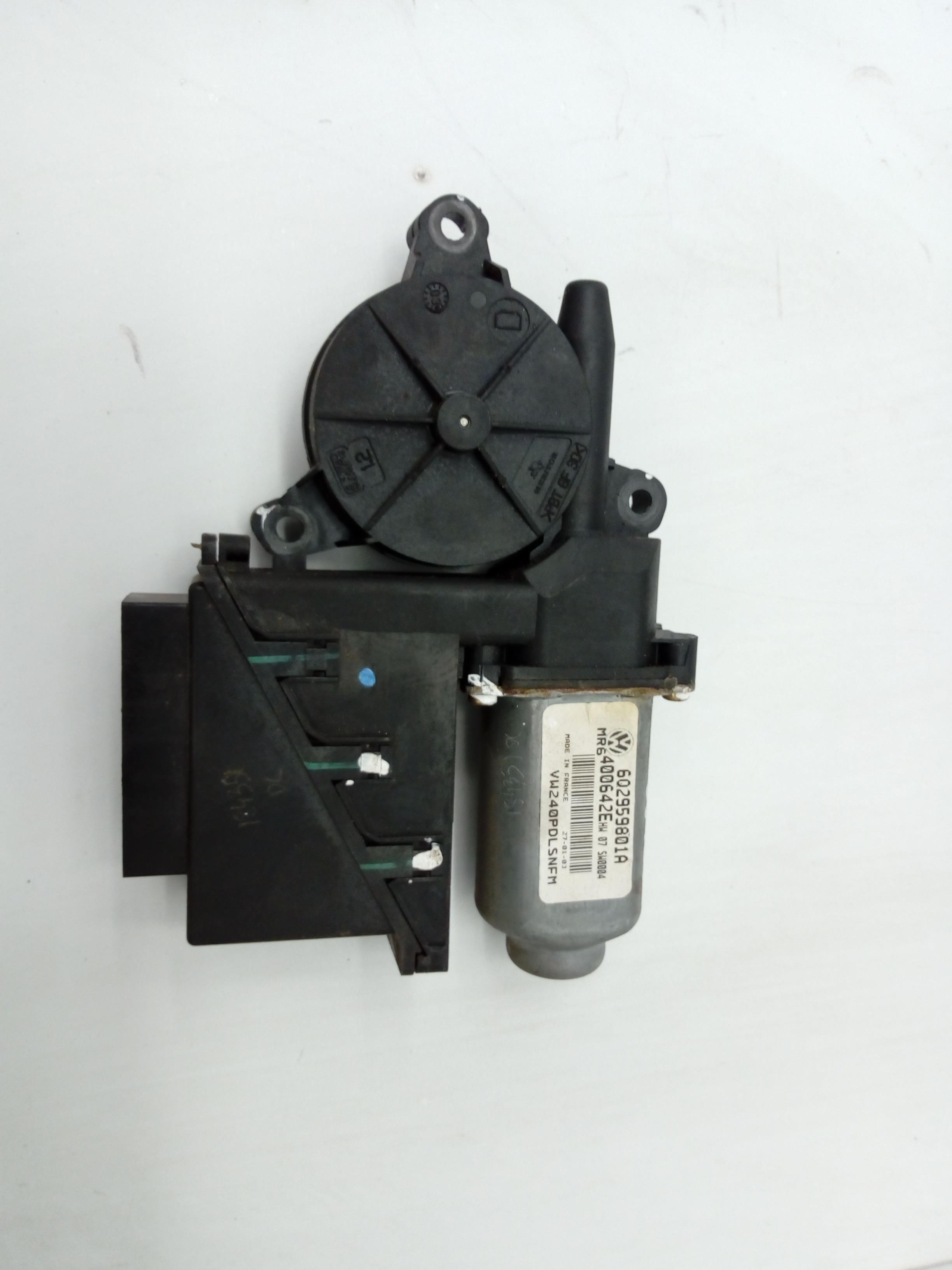 NISSAN Polo 4 generation (2001-2009) Front Right Door Window Control Motor 602959801A 25204473