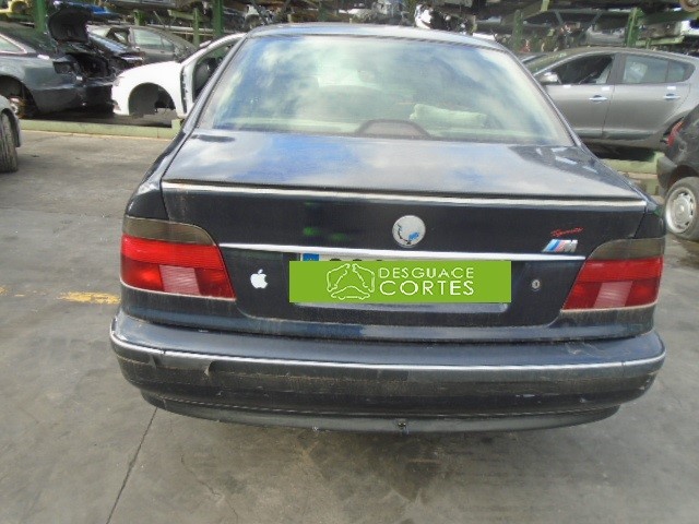 BMW 5 Series E39 (1995-2004) Galinės dešinės durys 41528266722 18497249
