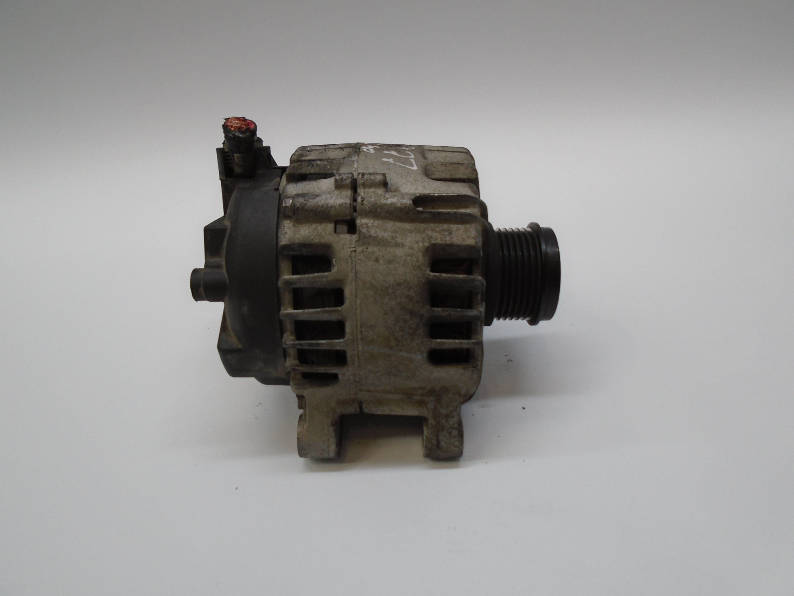 VOLVO V40 2 generation (2012-2020) Generatorius 36012505 18634541