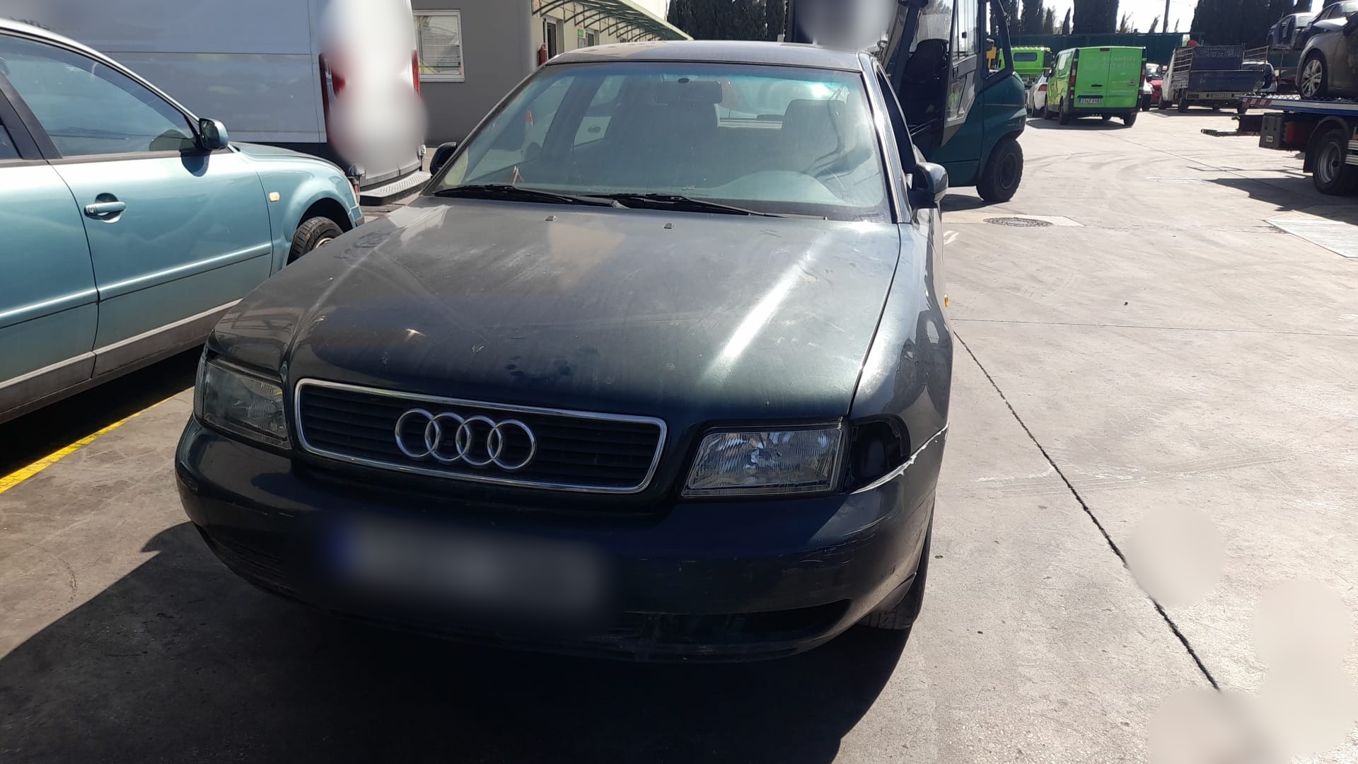 AUDI A4 B5/8D (1994-2001) Mecanism ștergător de parbriz față 8D1955113B 25228236