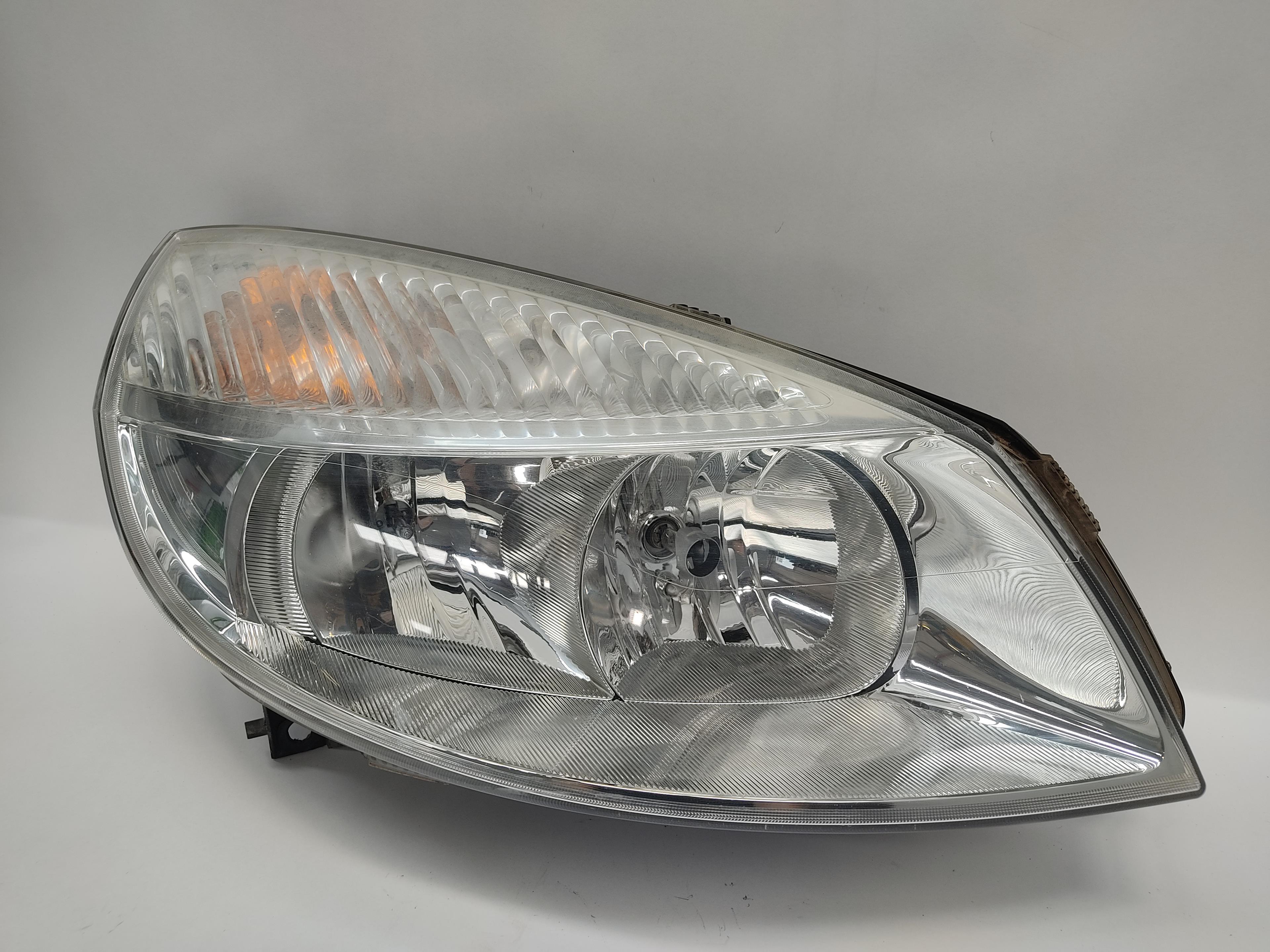 RENAULT Scenic 2 generation (2003-2010) Front Right Headlight 260102336R, 15810400RE, 7701056126 24907773