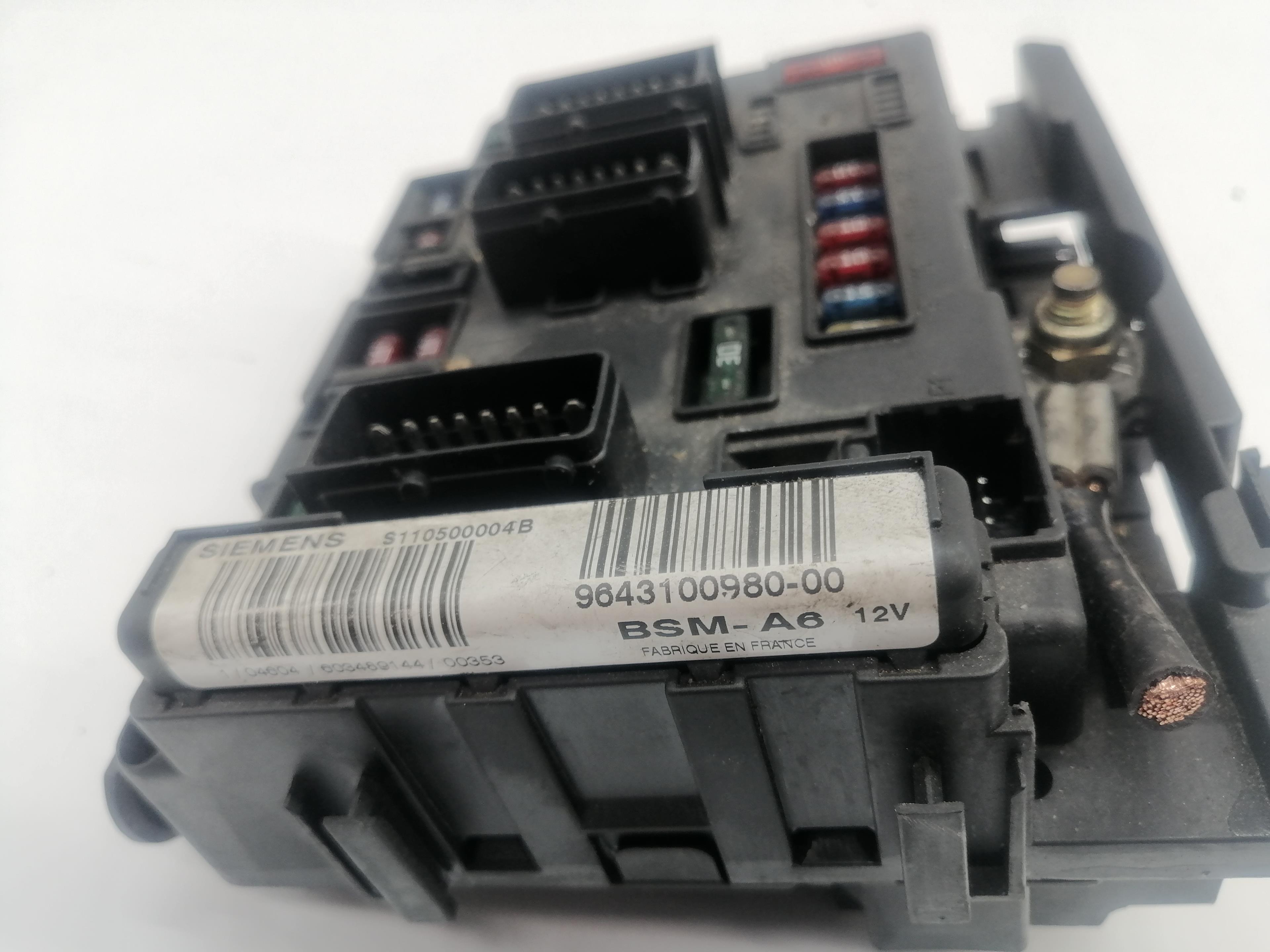 CITROËN C5 2 generation (2008-2017) Fuse Box 25705471