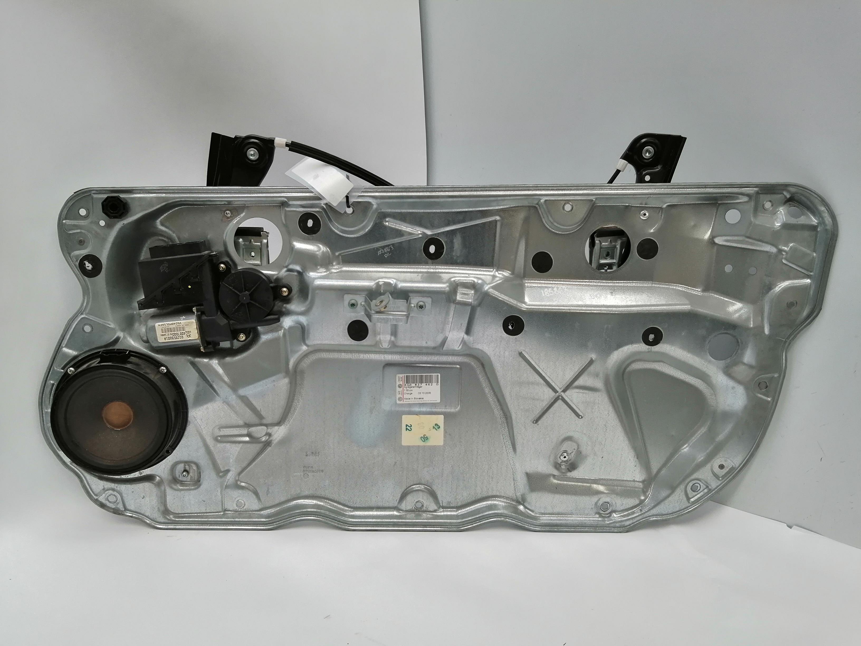 VOLKSWAGEN Polo 4 generation (2001-2009) Lève-vitre de porte avant droite 6Q3837462J 24462603