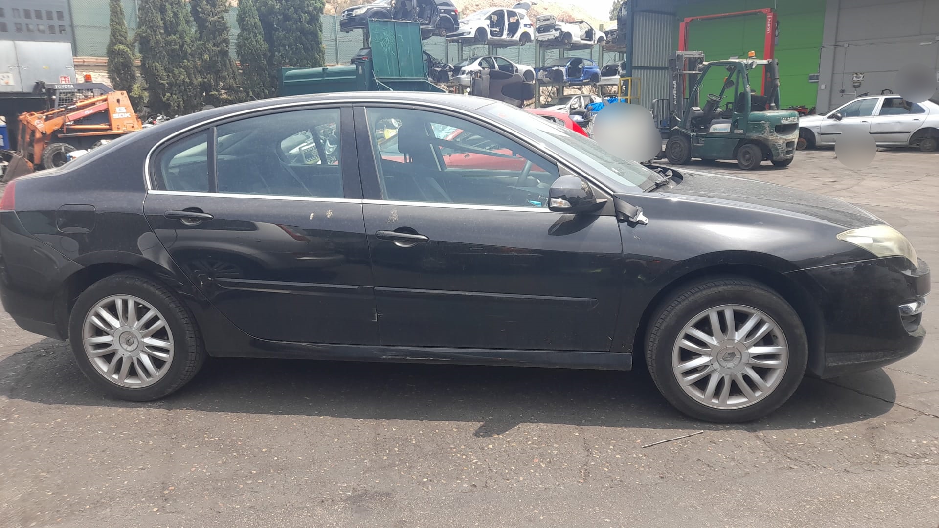 RENAULT Laguna 3 generation (2007-2015) Galinės dešinės durys 821000022R 24546999