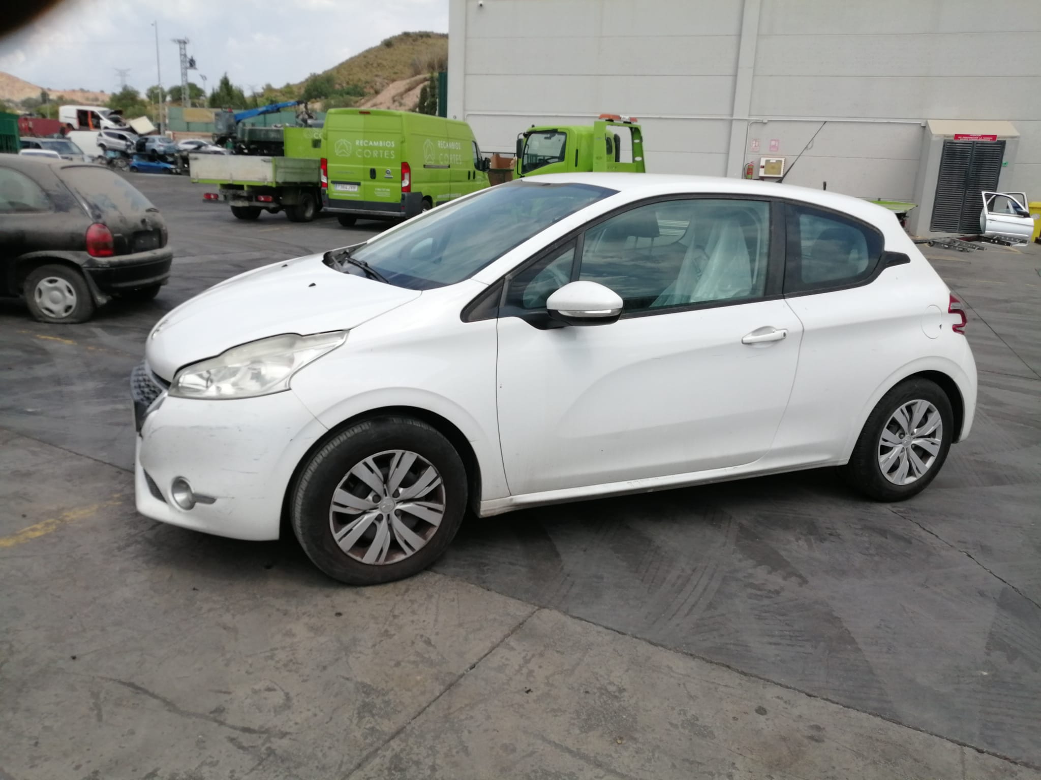 PEUGEOT 208 Peugeot 208 (2012-2015) Priekinių kairių durų spyna 9688079380 18513562