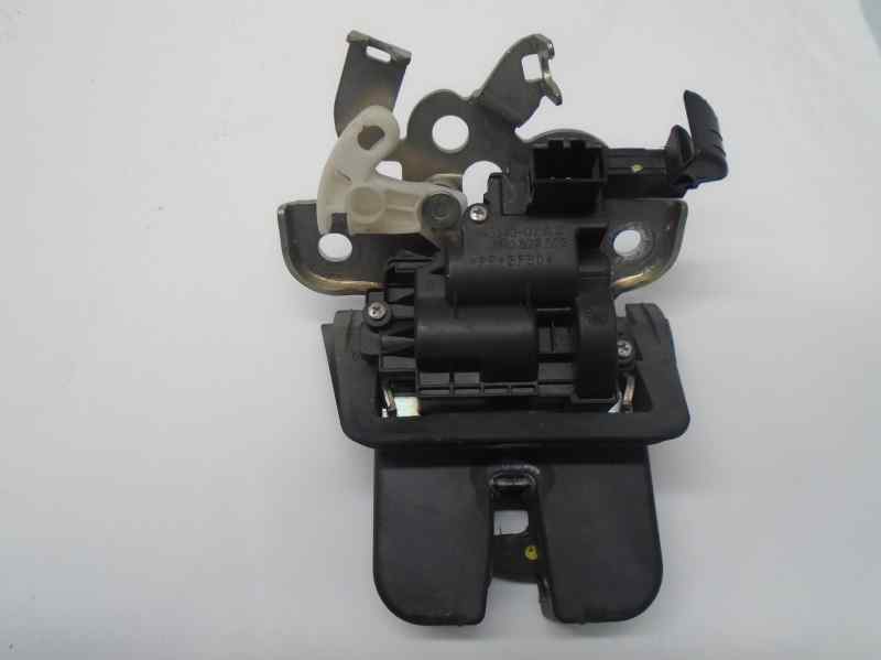 AUDI A6 C6/4F (2004-2011) Tailgate Boot Lock 8R0827505A 18630964