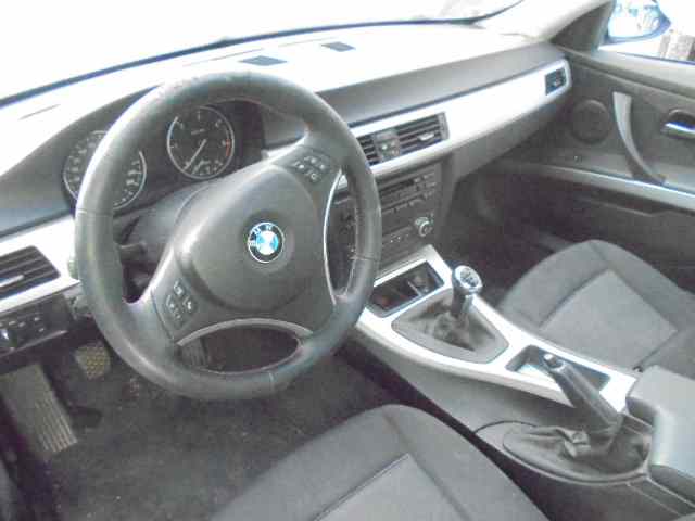 BMW 3 Series E90/E91/E92/E93 (2004-2013) Priekšējo labo durvju logu pacēlājs 51337193456 18343208