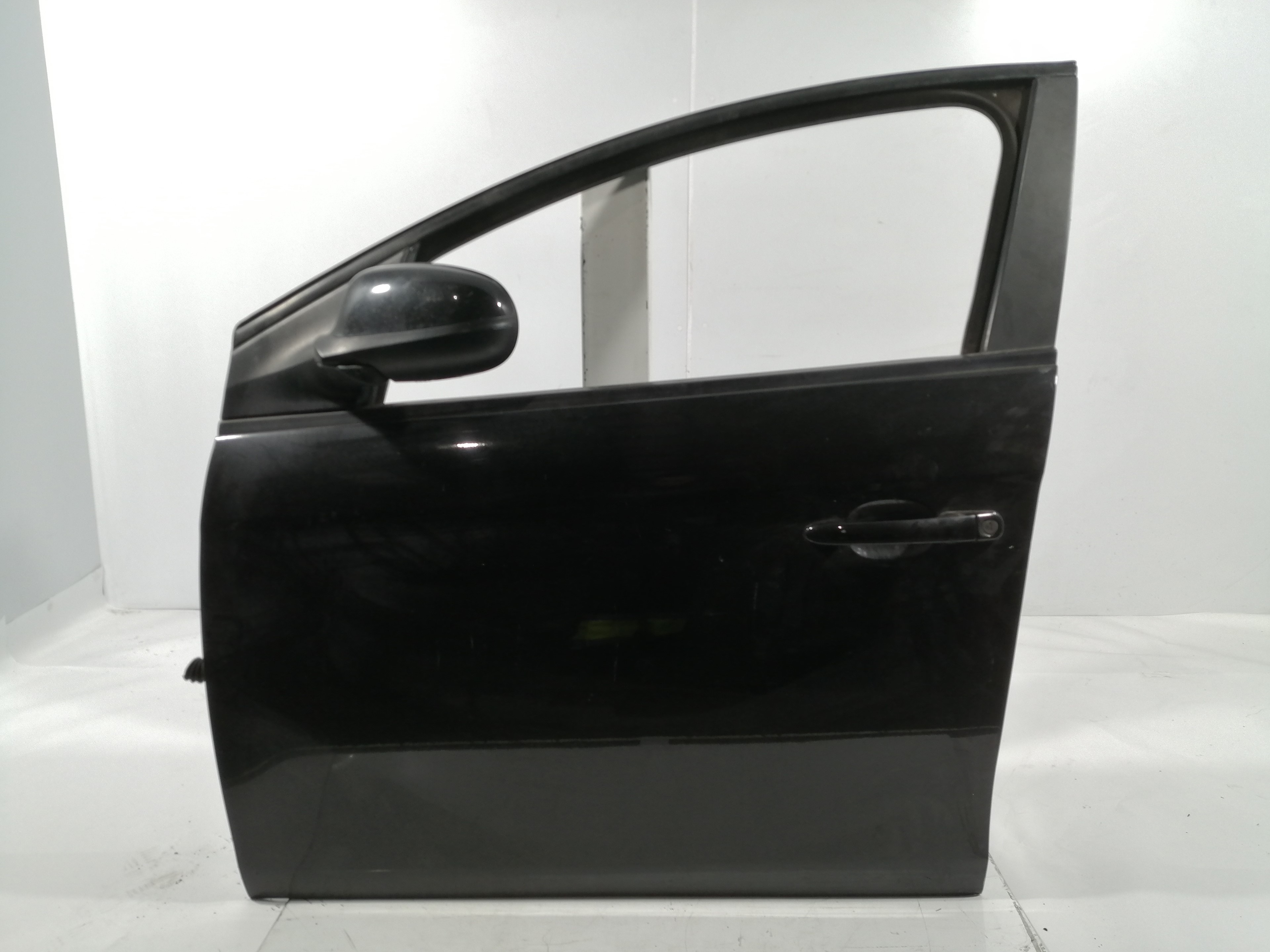 FIAT Bravo 2 generation (2007-2011) Предна лява врата 51751247 18592974
