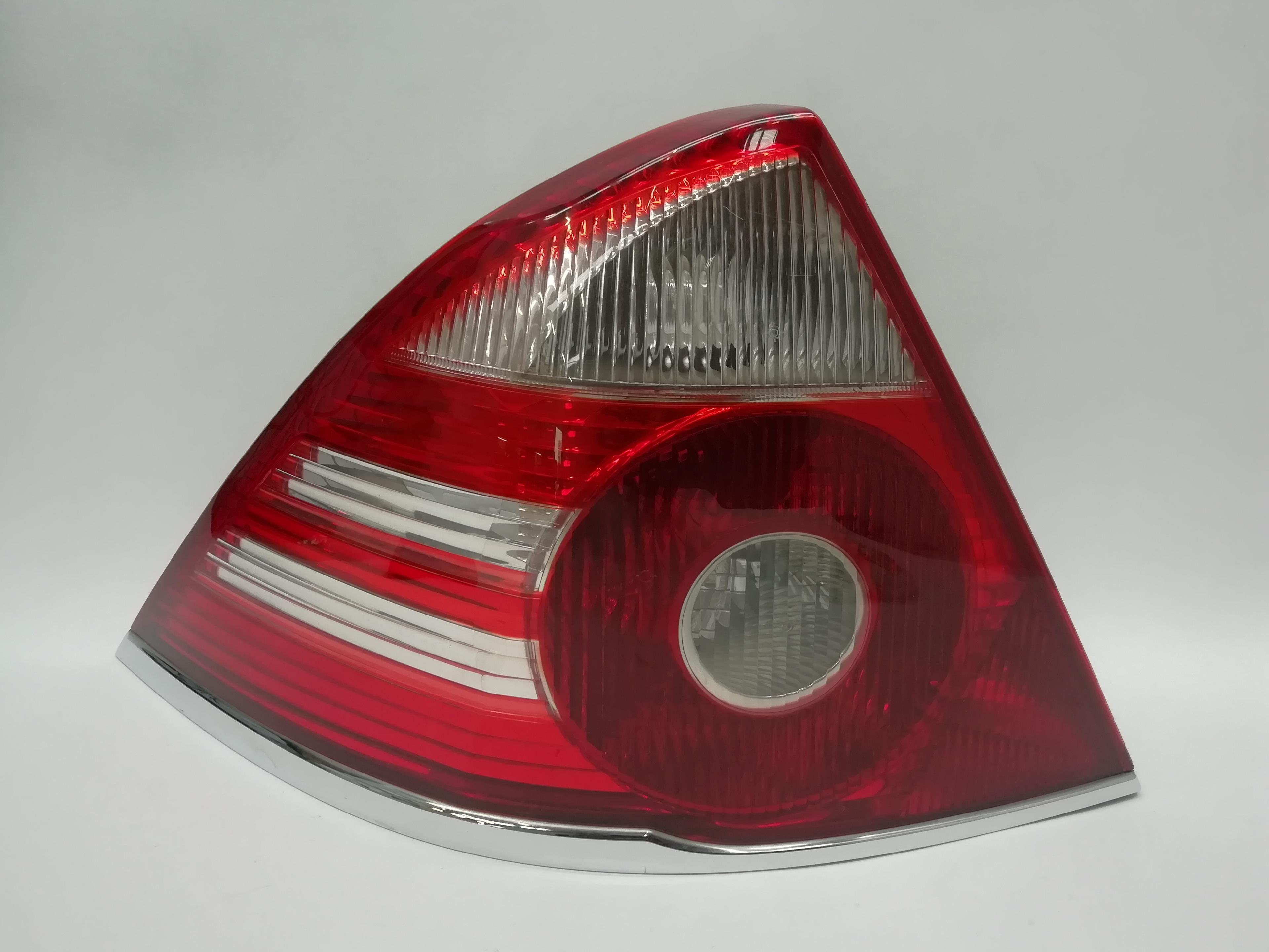 FORD Mondeo 3 generation (2000-2007) Rear Left Taillight 1464087 23652118