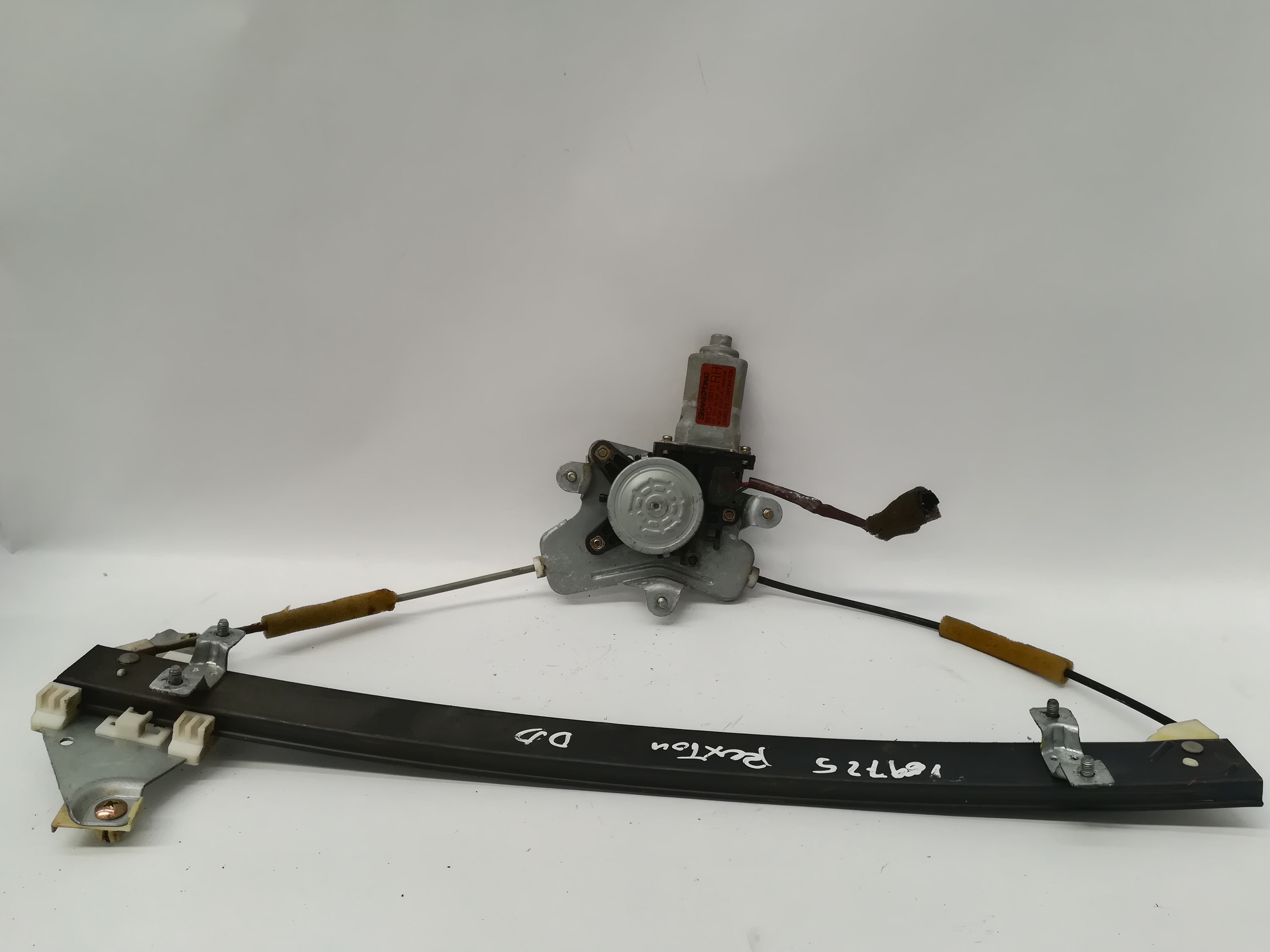 SSANGYONG Rexton Y200 (2001-2007) Front Right Door Window Regulator 8810008011 18564656