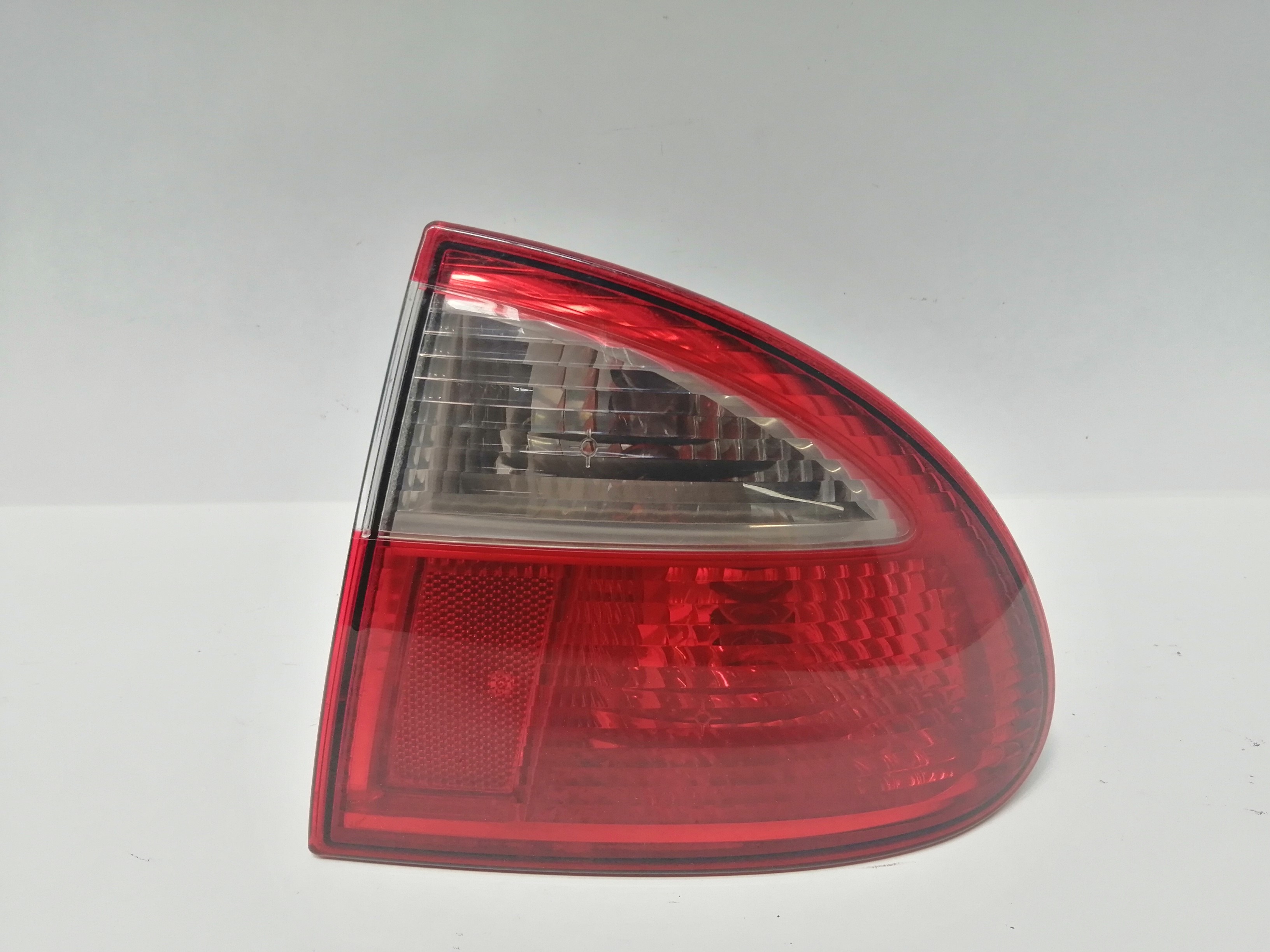 SEAT Leon 1 generation (1999-2005) Rear Right Taillight Lamp 1M6945112 18673093