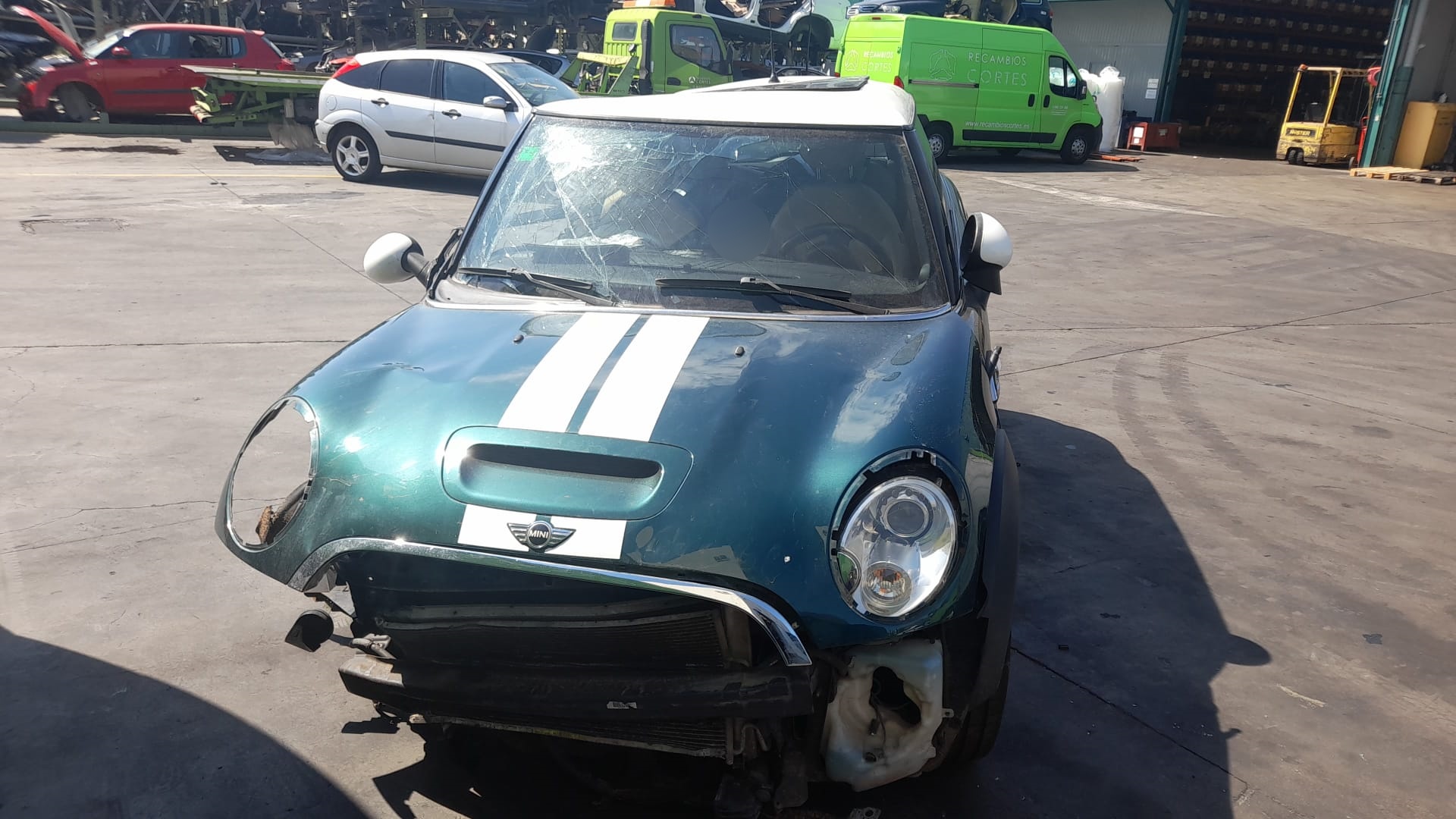 MINI Cooper R56 (2006-2015) Priekšējo kreiso durvju logu pacēlājs 51332756083 24025001