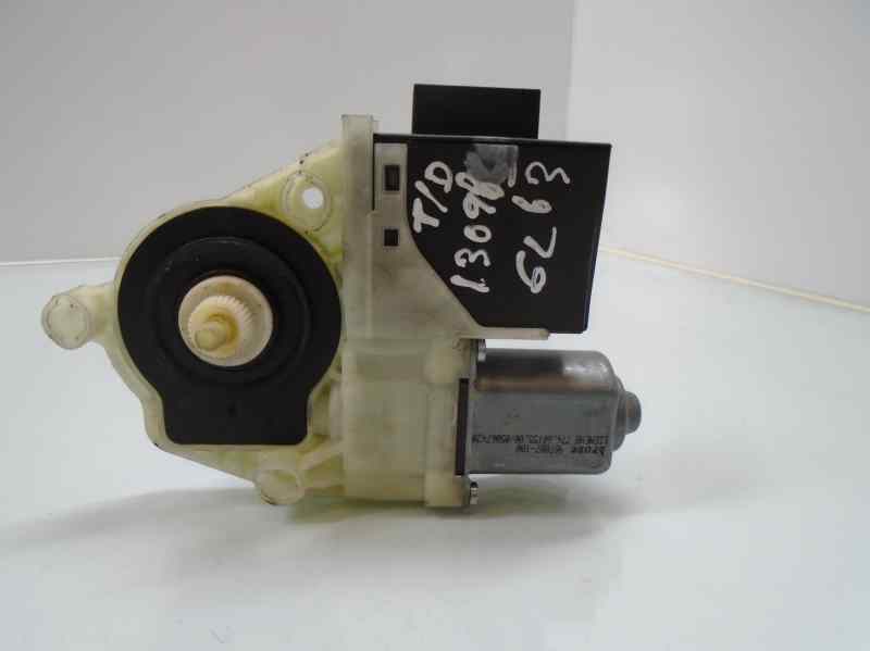 SEAT Ibiza 3 generation (2002-2008) Rear Right Door Window Control Motor 6Q0959812B 27508143