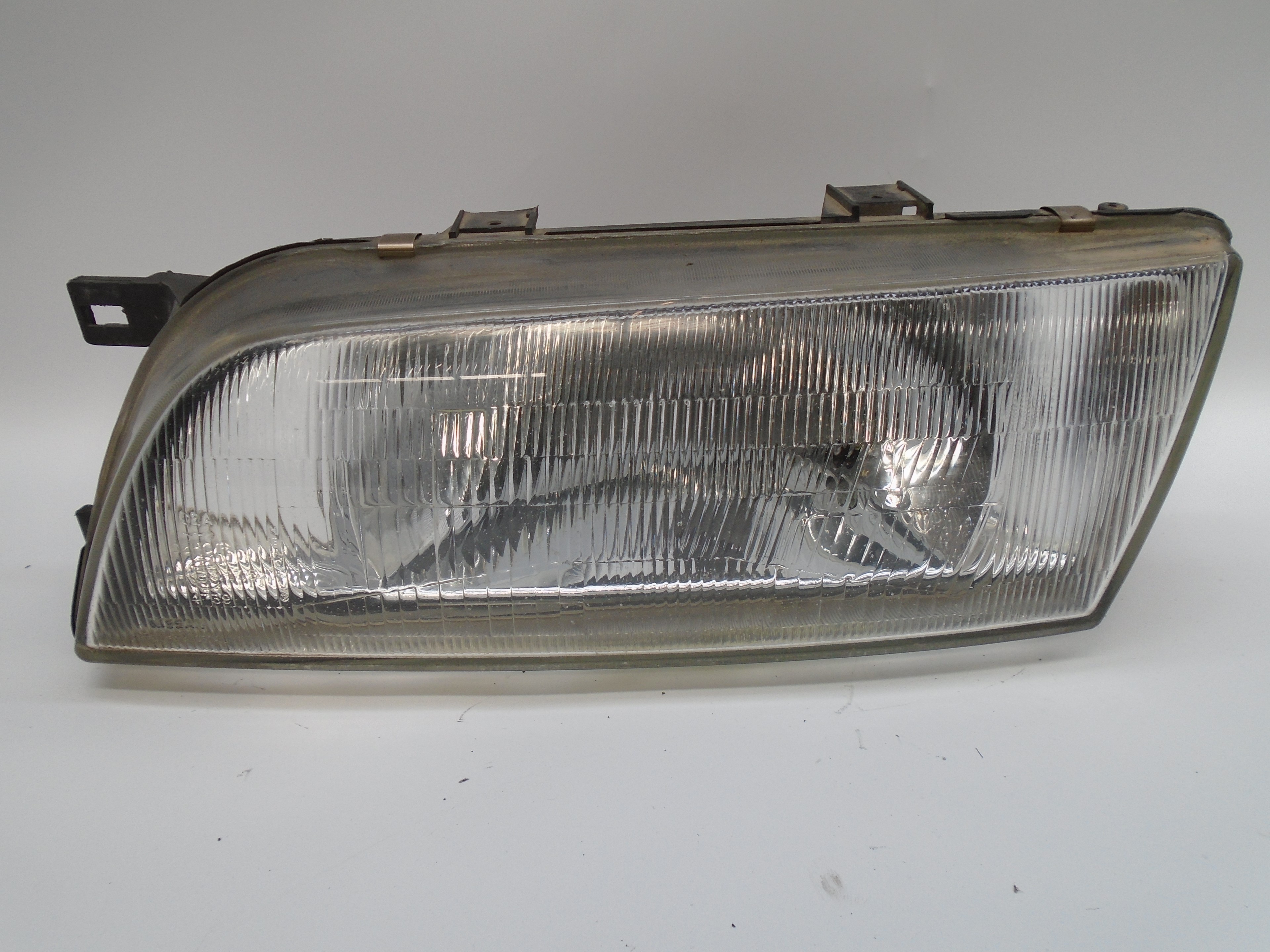 NISSAN Almera N15 (1995-2000) Front Left Headlight 260601N726 18495891