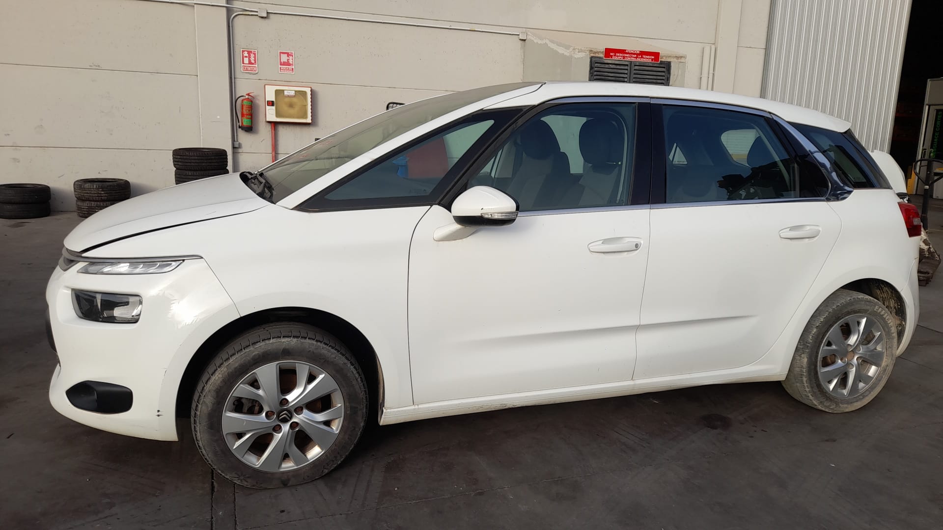 CITROËN C4 Picasso 2 generation (2013-2018) Aizmugurējo kreiso durvju logu pacēlājs 9676172480 25349288