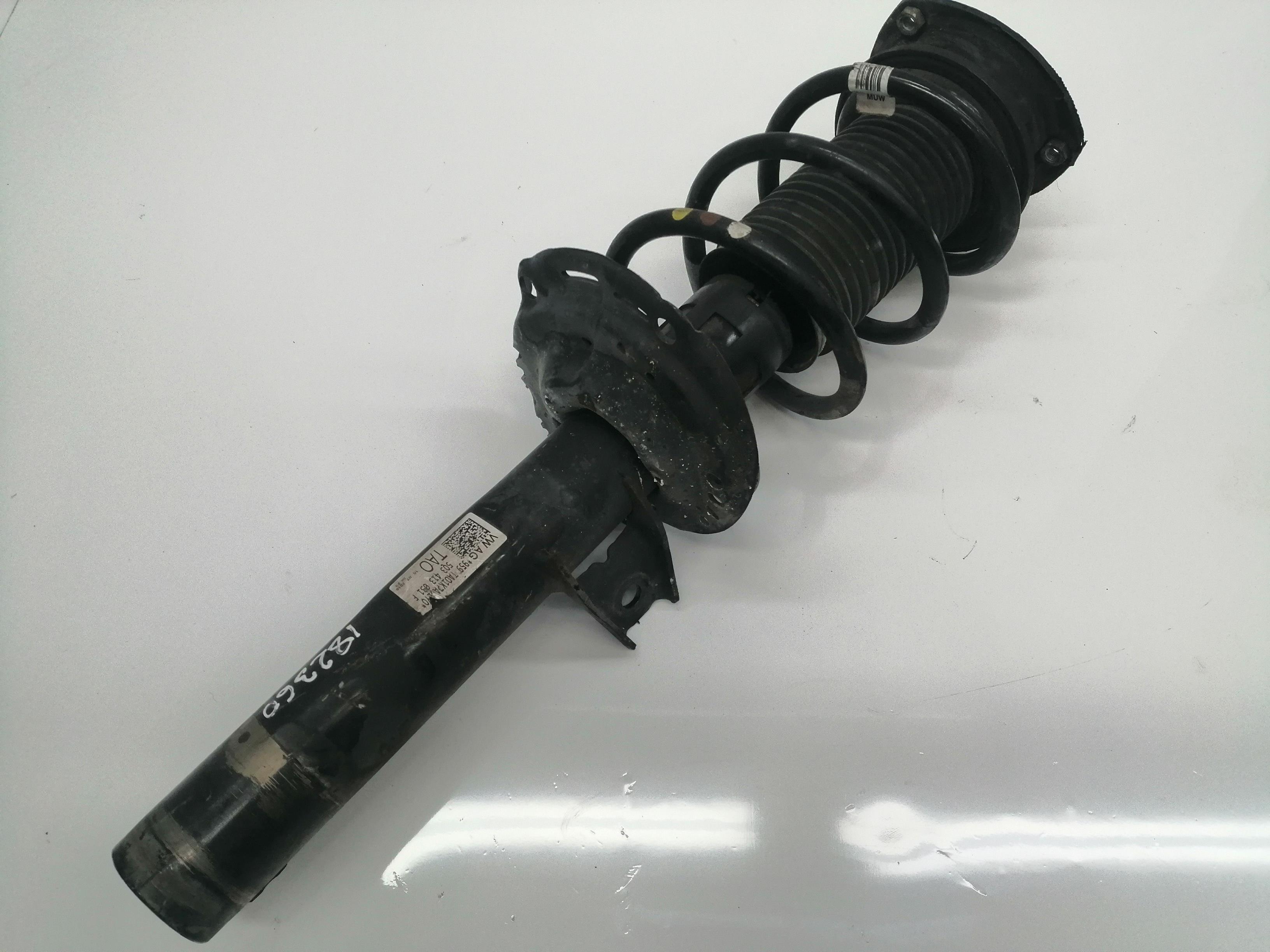 SEAT Ateca 1 generation (2016-2024) Front Left Shock Absorber 5Q3413031F 25180886