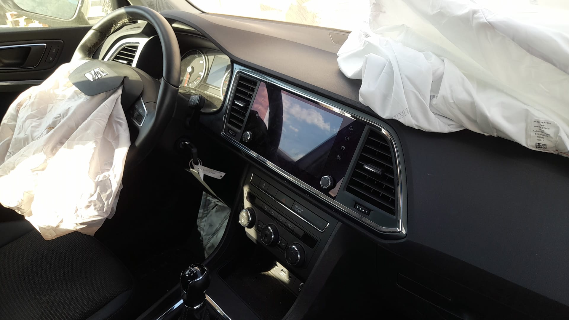 SEAT Ateca 1 generation (2016-2024) Priekinių kairių durų langų pakėlimo mygtukai 5G0959857G 20140586