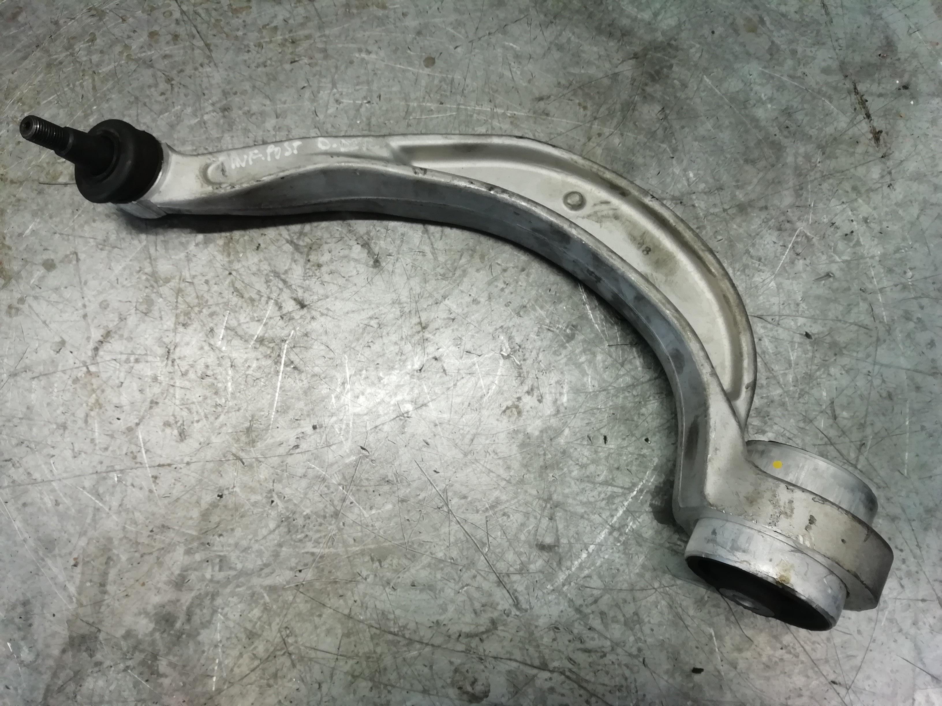 AUDI A5 Sportback Front Right Arm 22943008