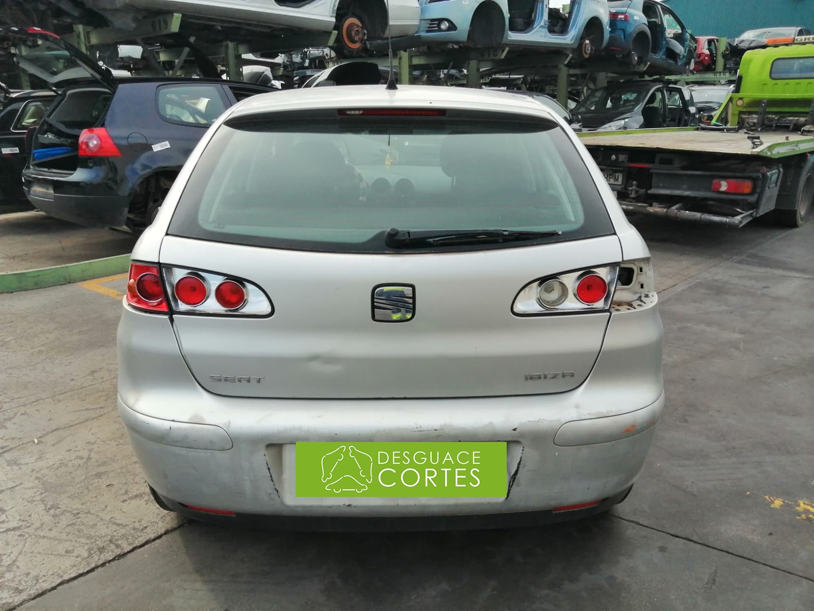 SEAT Cordoba 2 generation (1999-2009) Priekinė kairė apatinė šakė 6Q0407151L 18520940