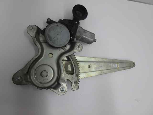 TOYOTA RAV4 2 generation (XA20) (2000-2006) Aizmugurējo kreiso durvju logu pacēlājs 6980442040 18481188