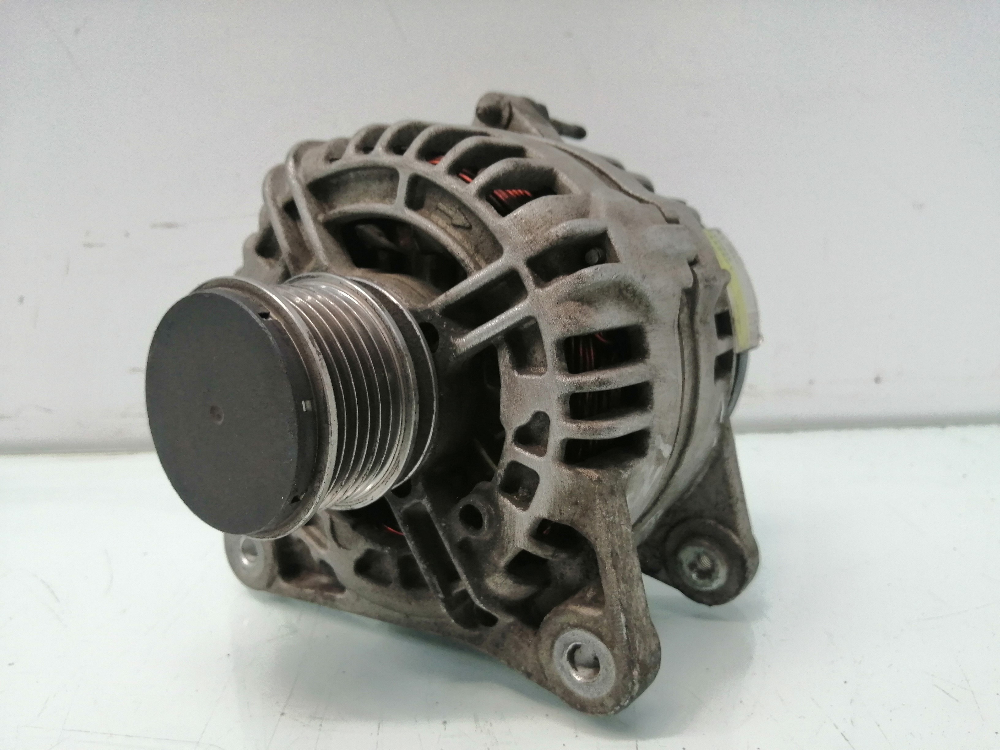 RENAULT Clio 3 generation (2005-2012) Alternator 8200390675 24010961