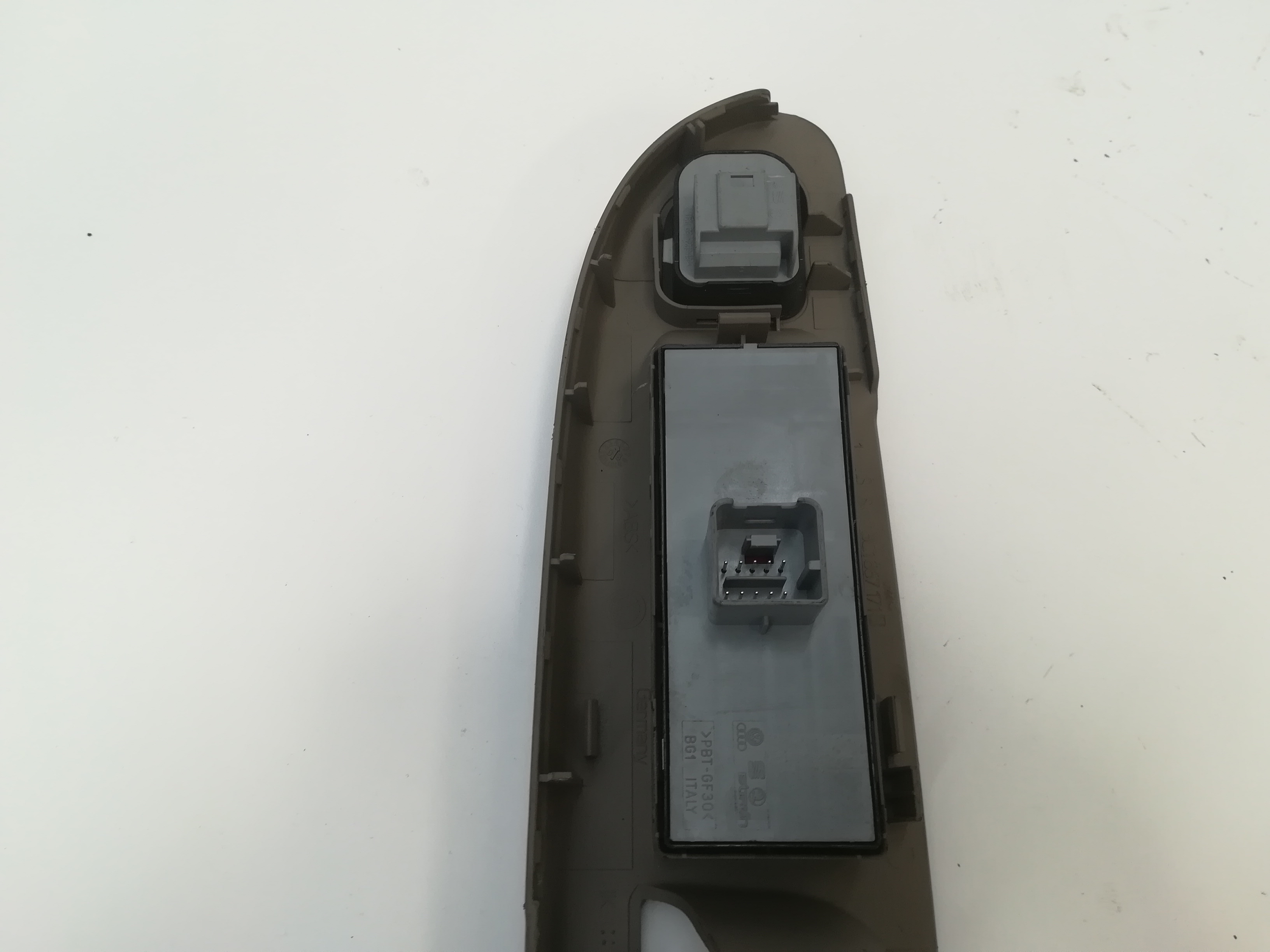 VOLKSWAGEN Passat B6 (2005-2010) Commutateur de fenêtre de porte avant gauche 1K4959857B 25157653