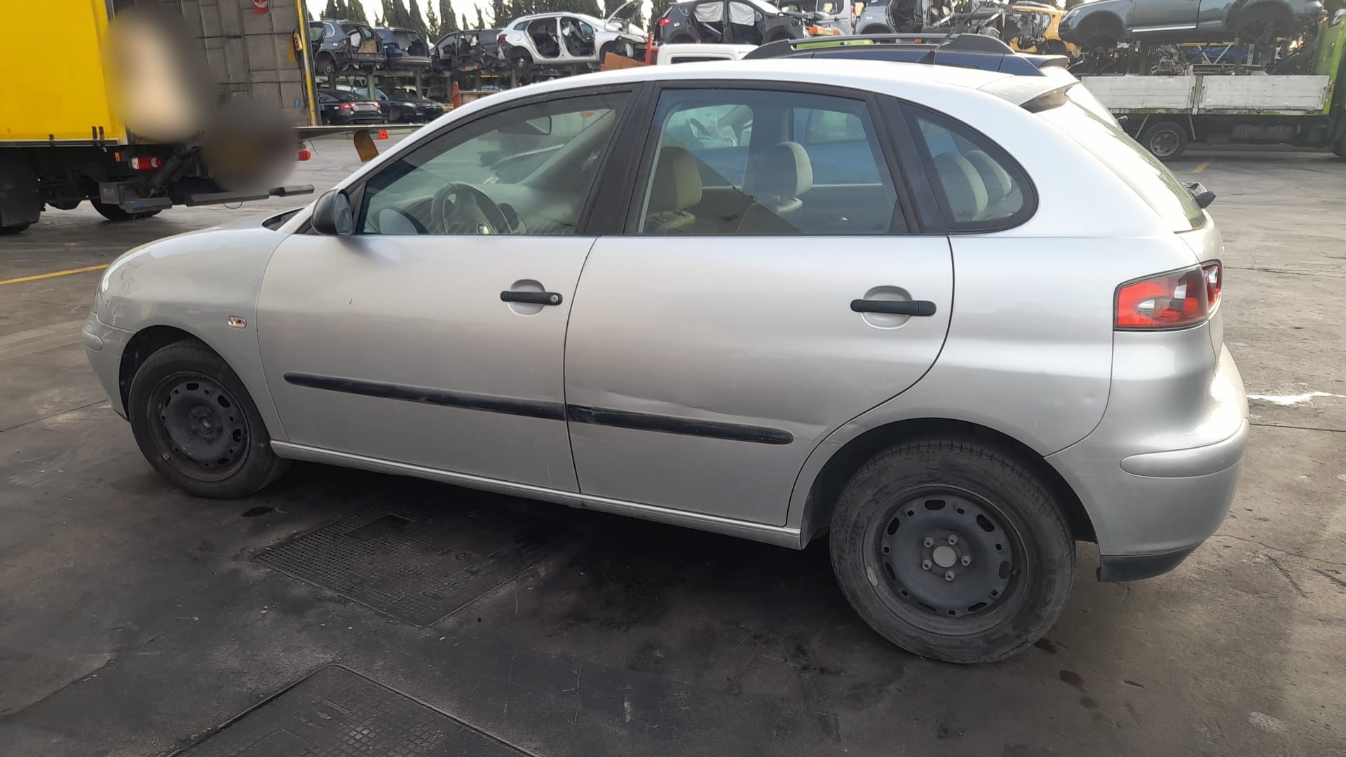 SEAT Ibiza 3 generation (2002-2008) Lève-vitre de porte avant droite 6Q2959801A 25181243